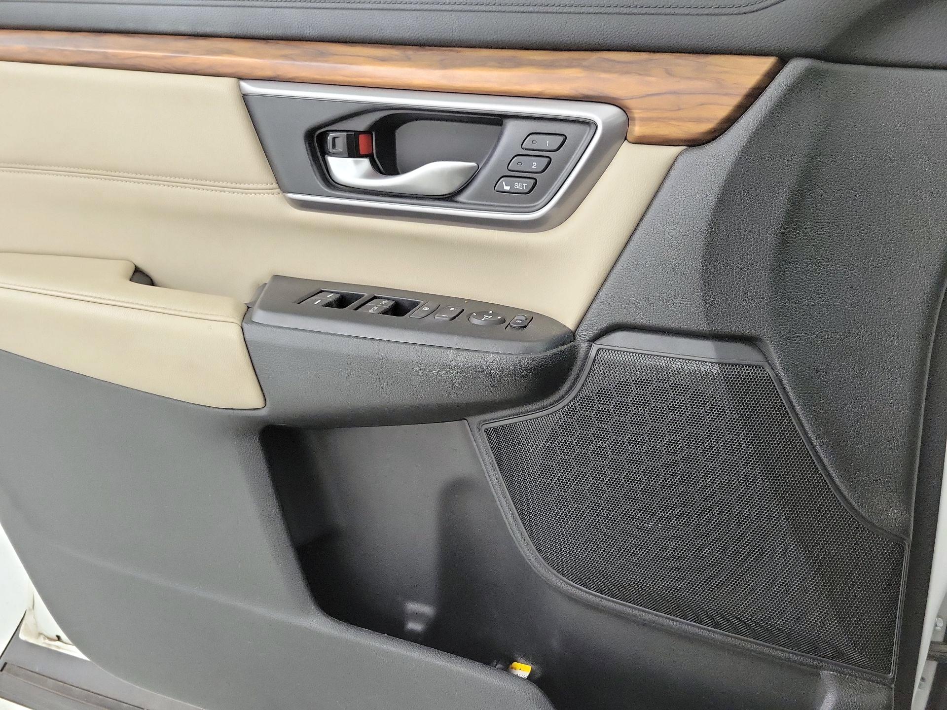 Thumbnail: 2018 Honda CR-V - 12