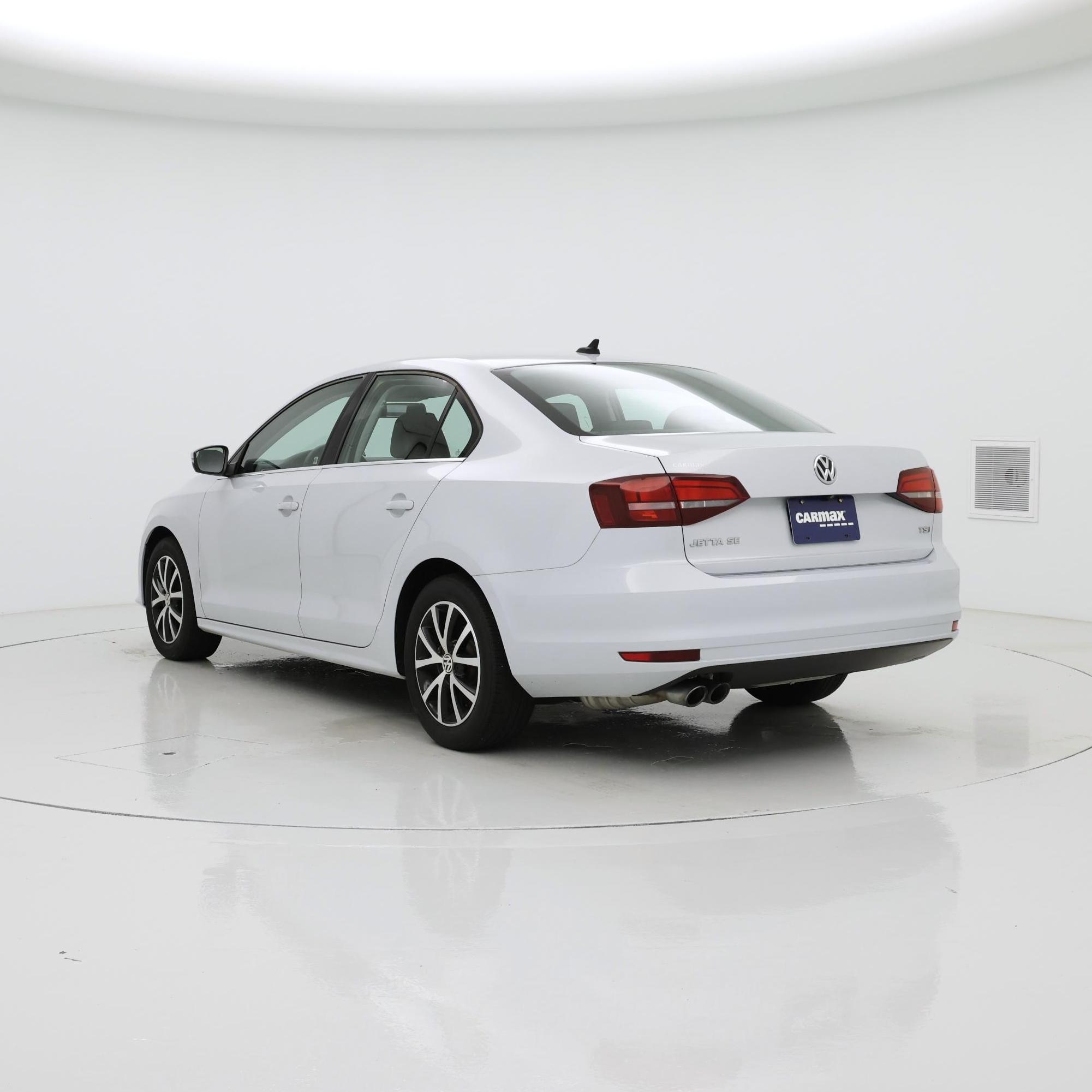 Thumbnail: 2017 Volkswagen Jetta - 2