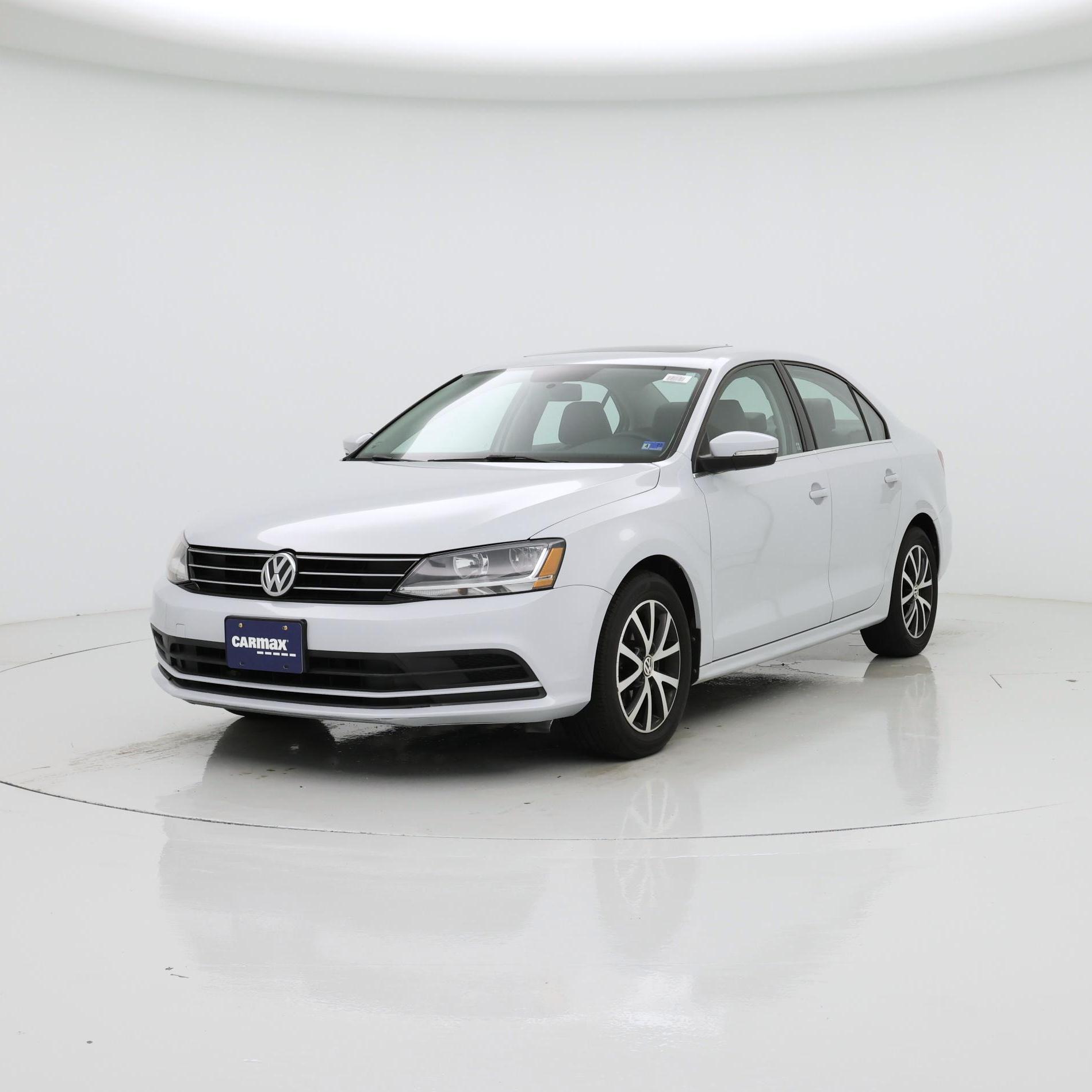 Thumbnail: 2017 Volkswagen Jetta - 4