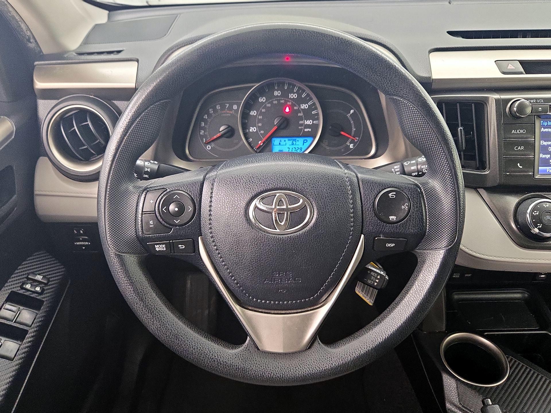 Thumbnail: 2015 Toyota RAV4 - 10