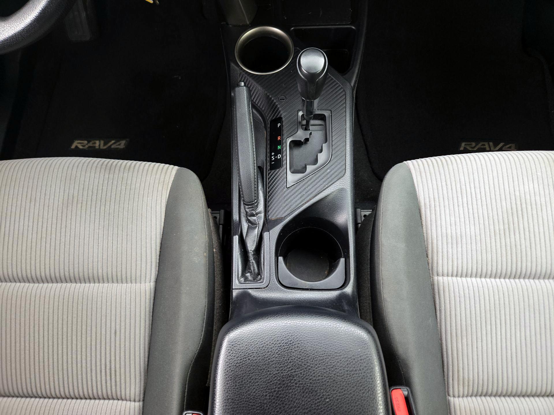Thumbnail: 2015 Toyota RAV4 - 17