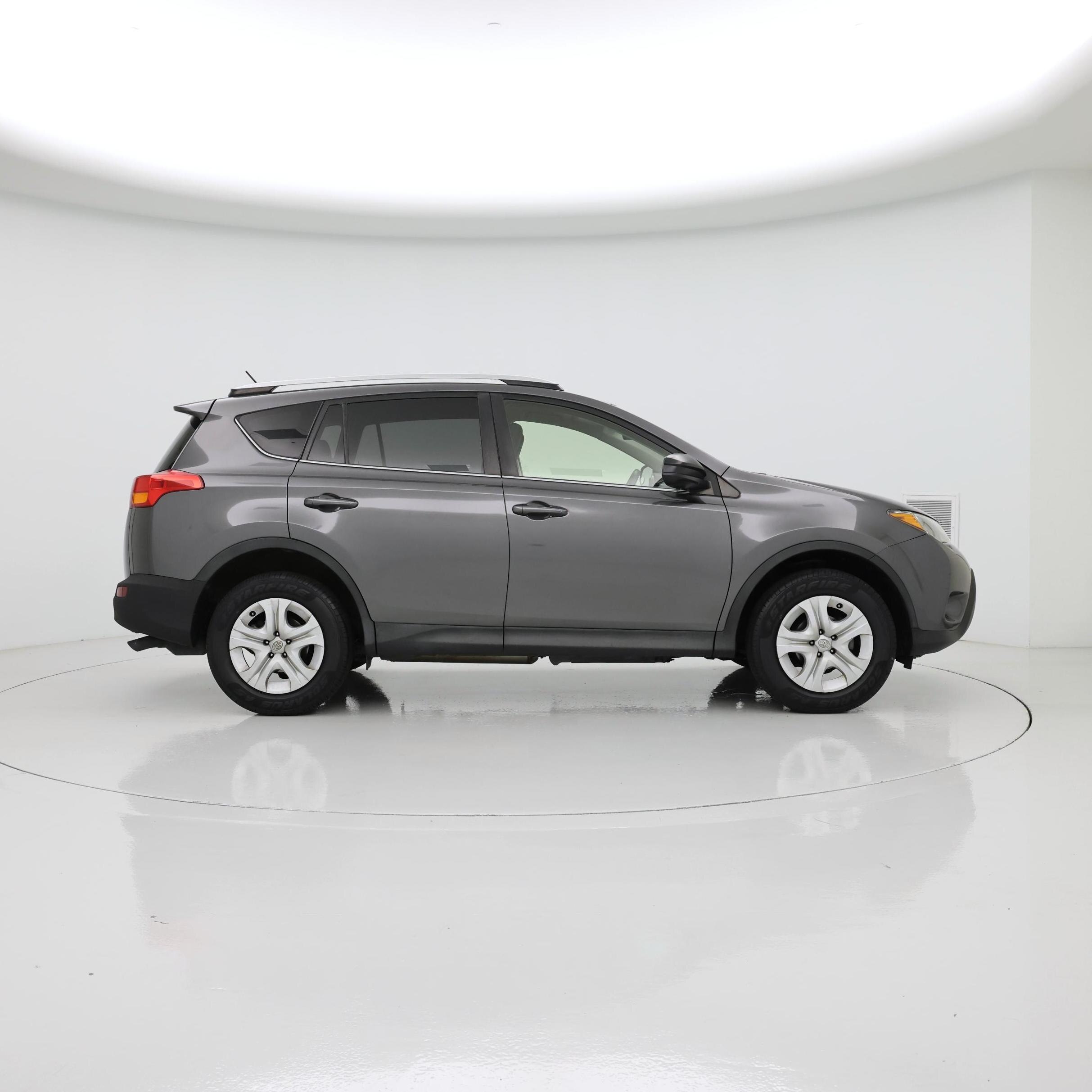 Thumbnail: 2015 Toyota RAV4 - 7