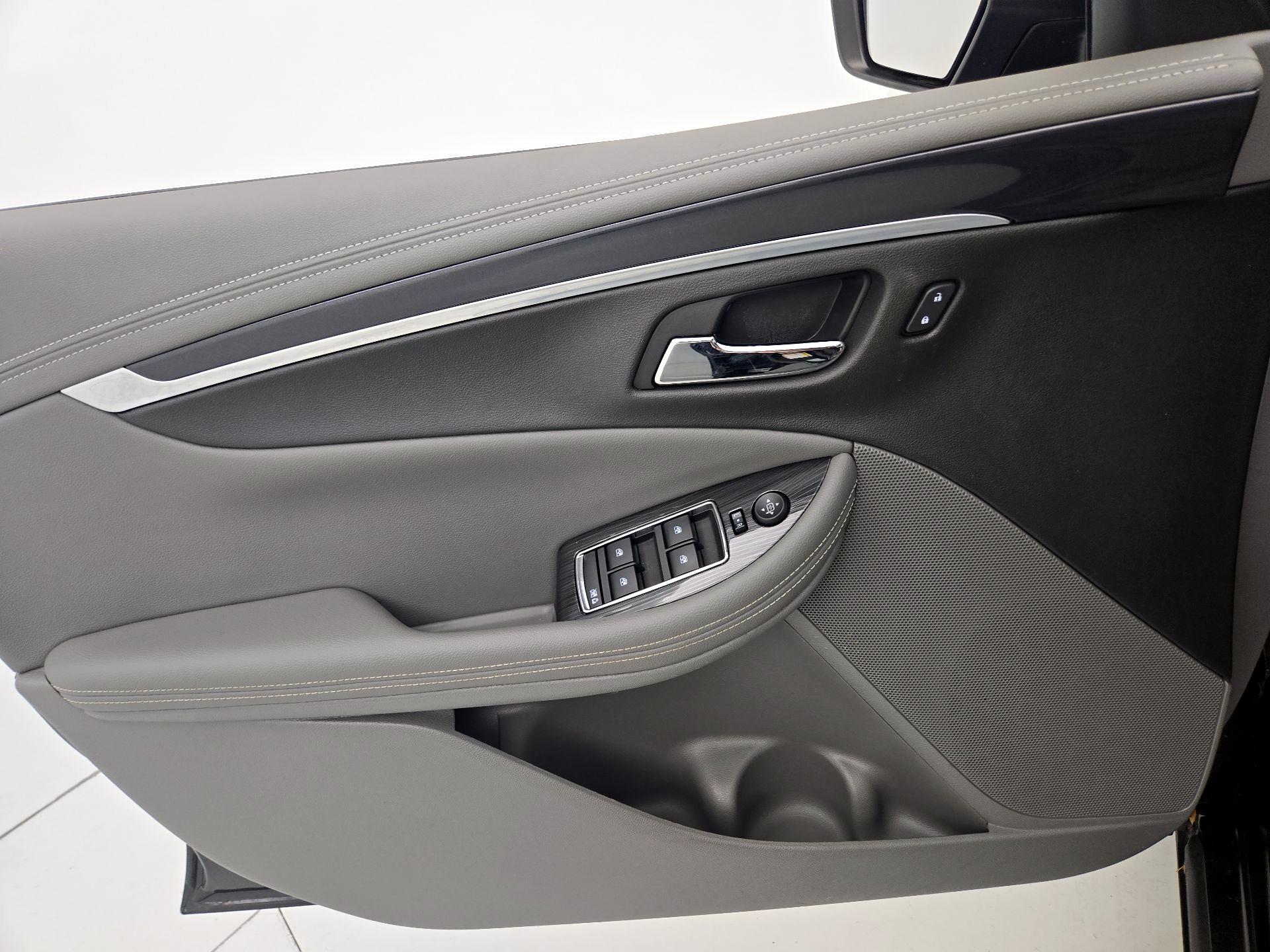 Thumbnail: 2019 Chevrolet Impala - 12