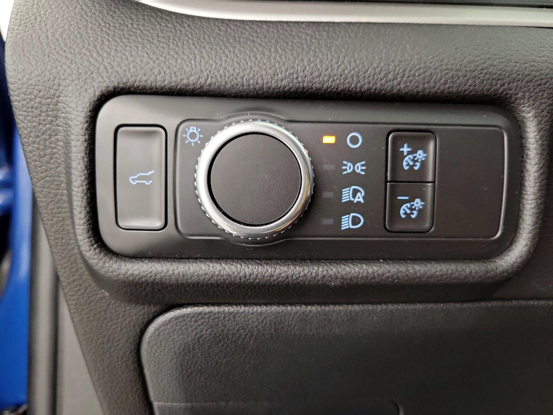 Thumbnail: 2022 Ford Explorer - 13