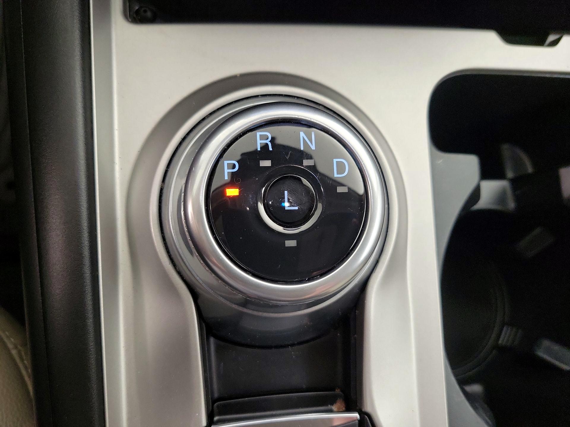 Thumbnail: 2022 Ford Explorer - 17