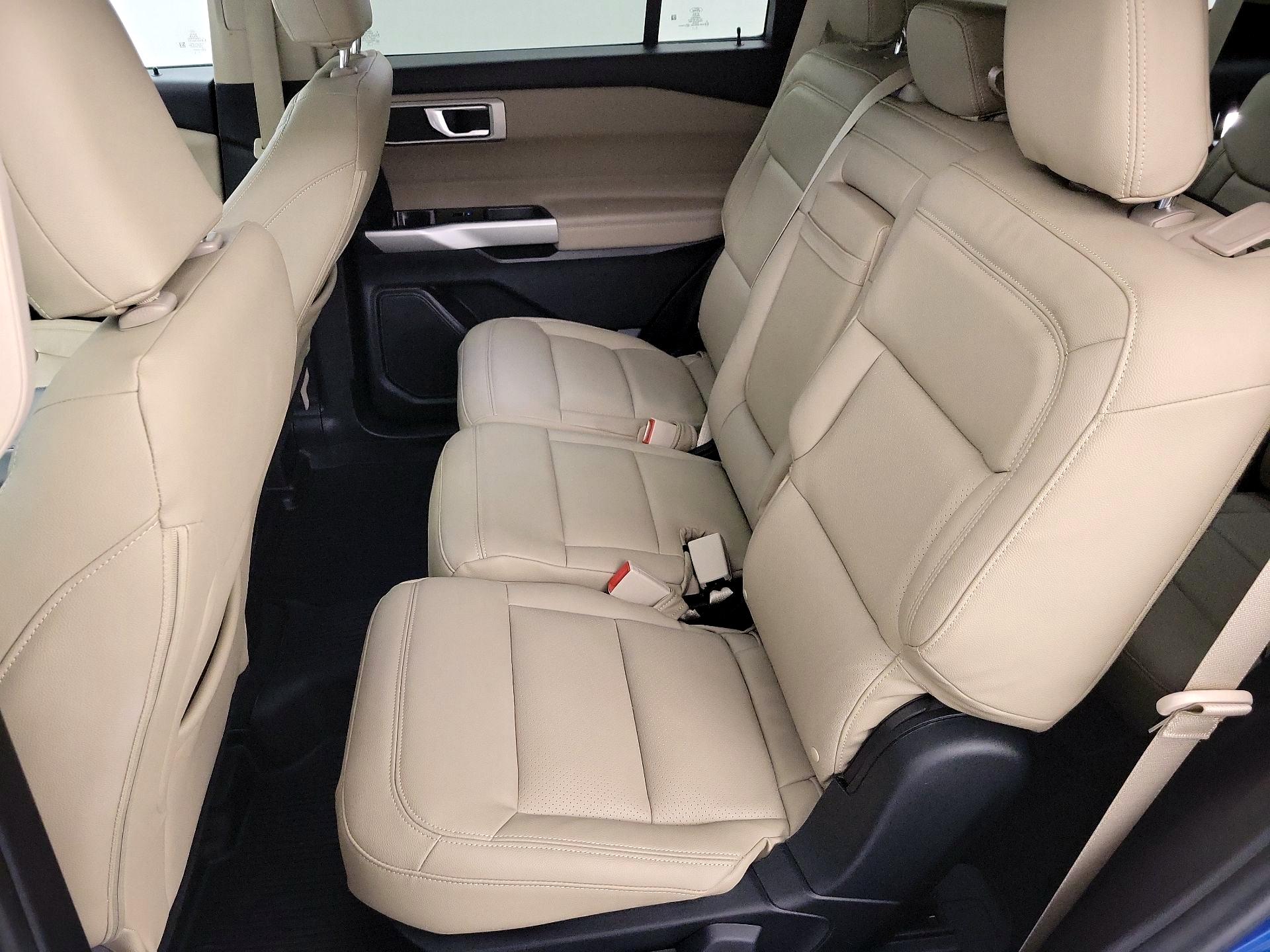 Thumbnail: 2022 Ford Explorer - 19