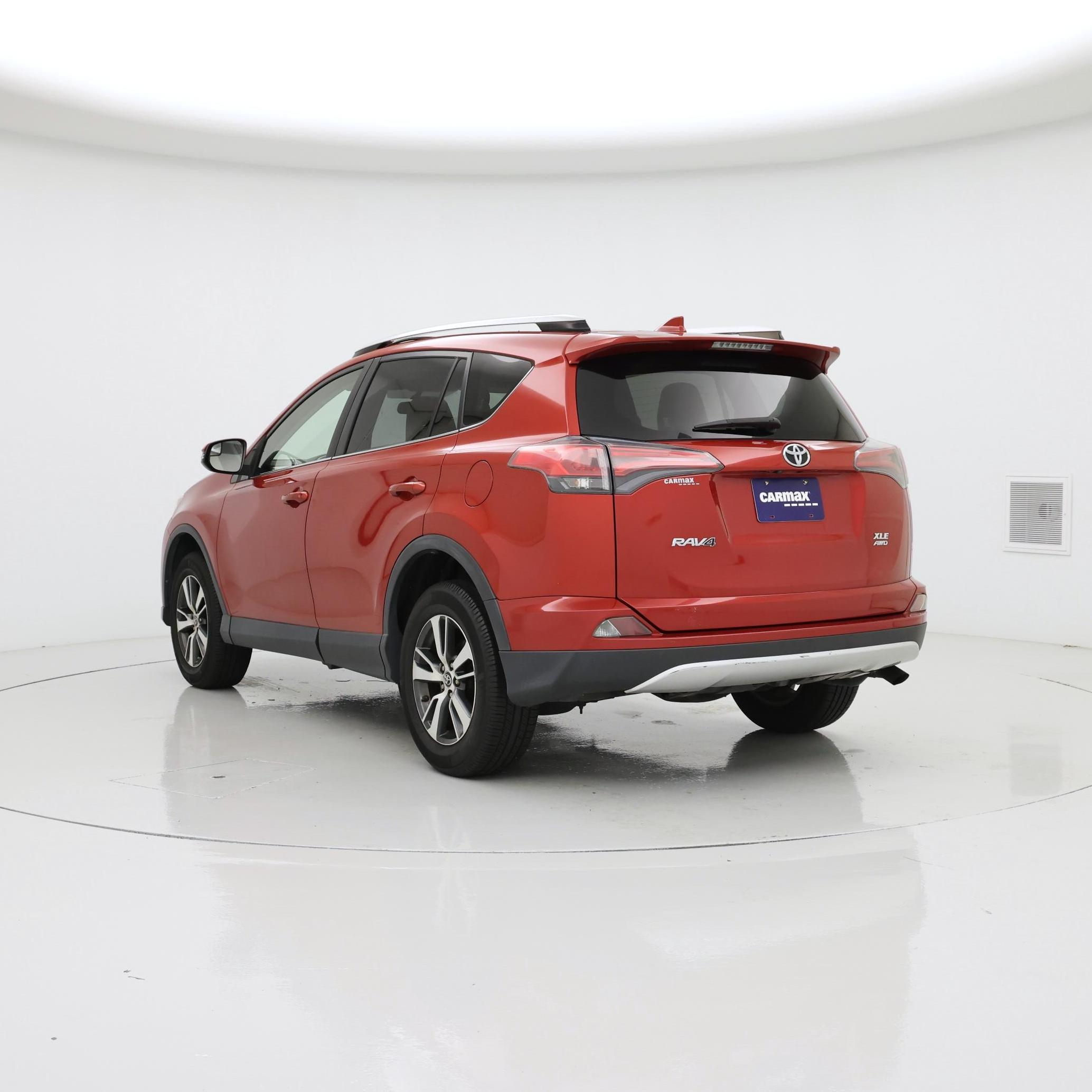 Thumbnail: 2016 Toyota RAV4 - 2