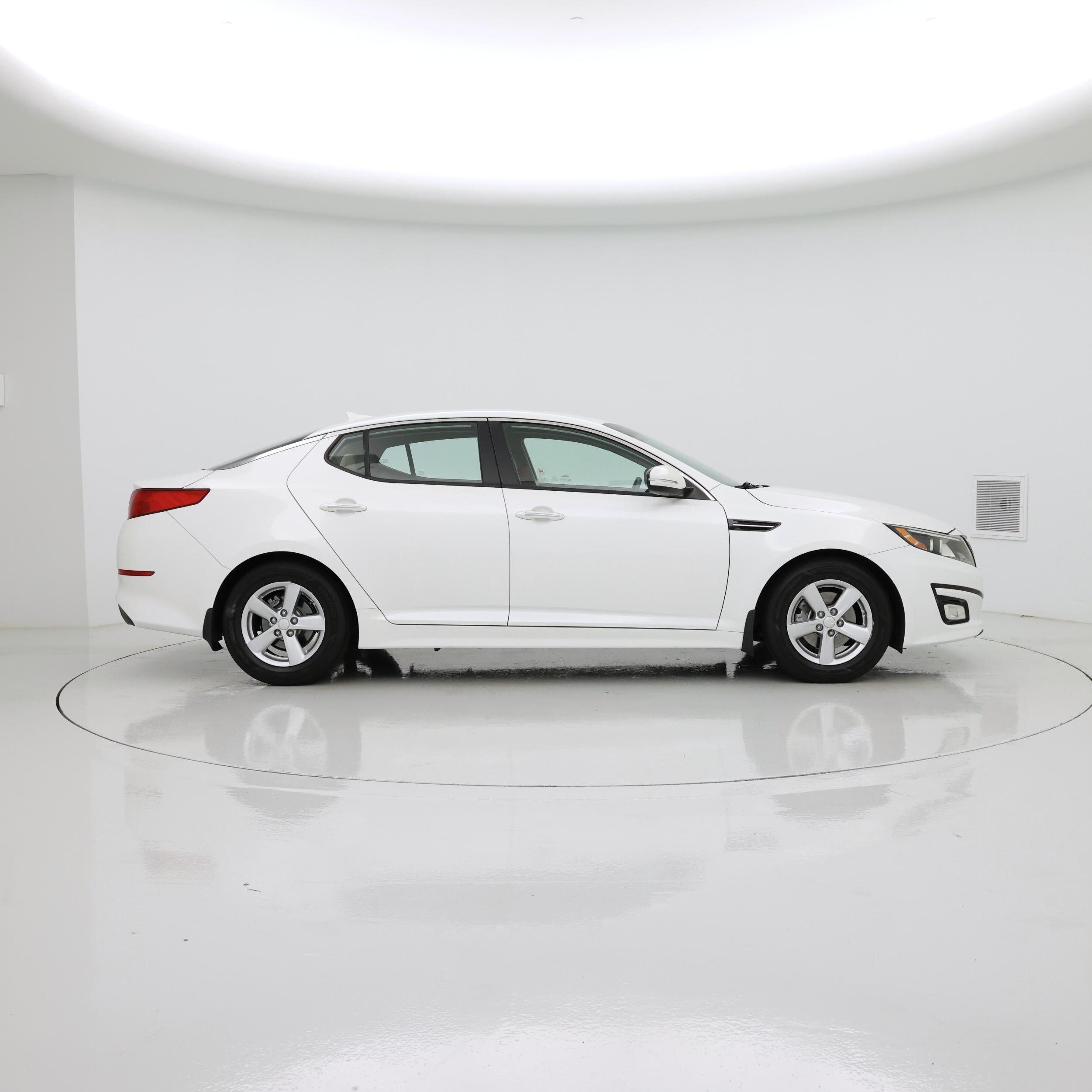 Thumbnail: 2015 Kia Optima - 7