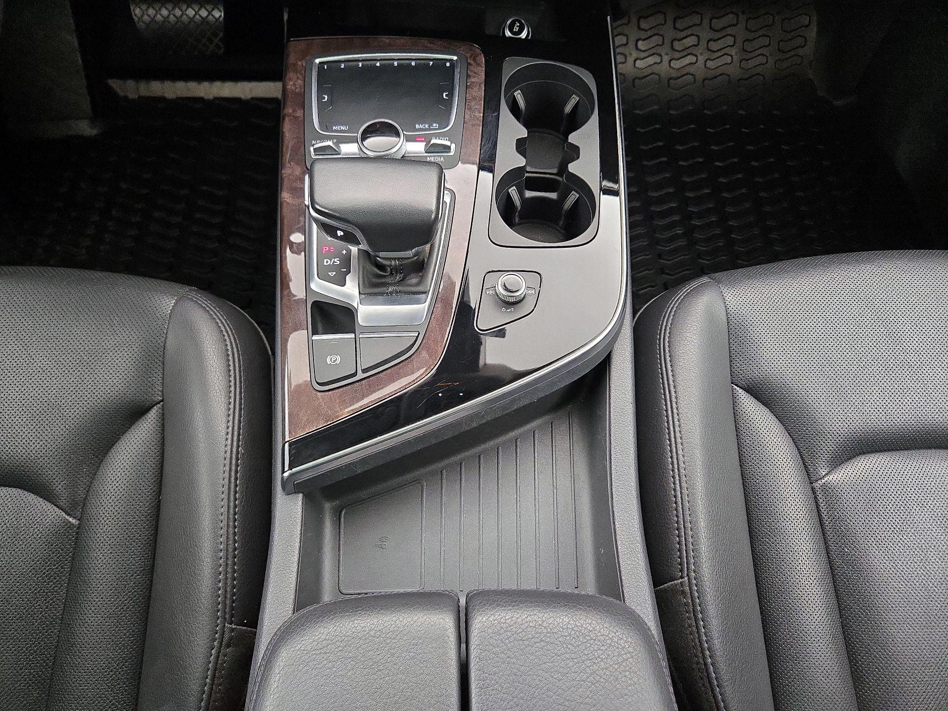 Thumbnail: 2019 Audi Q7 - 18