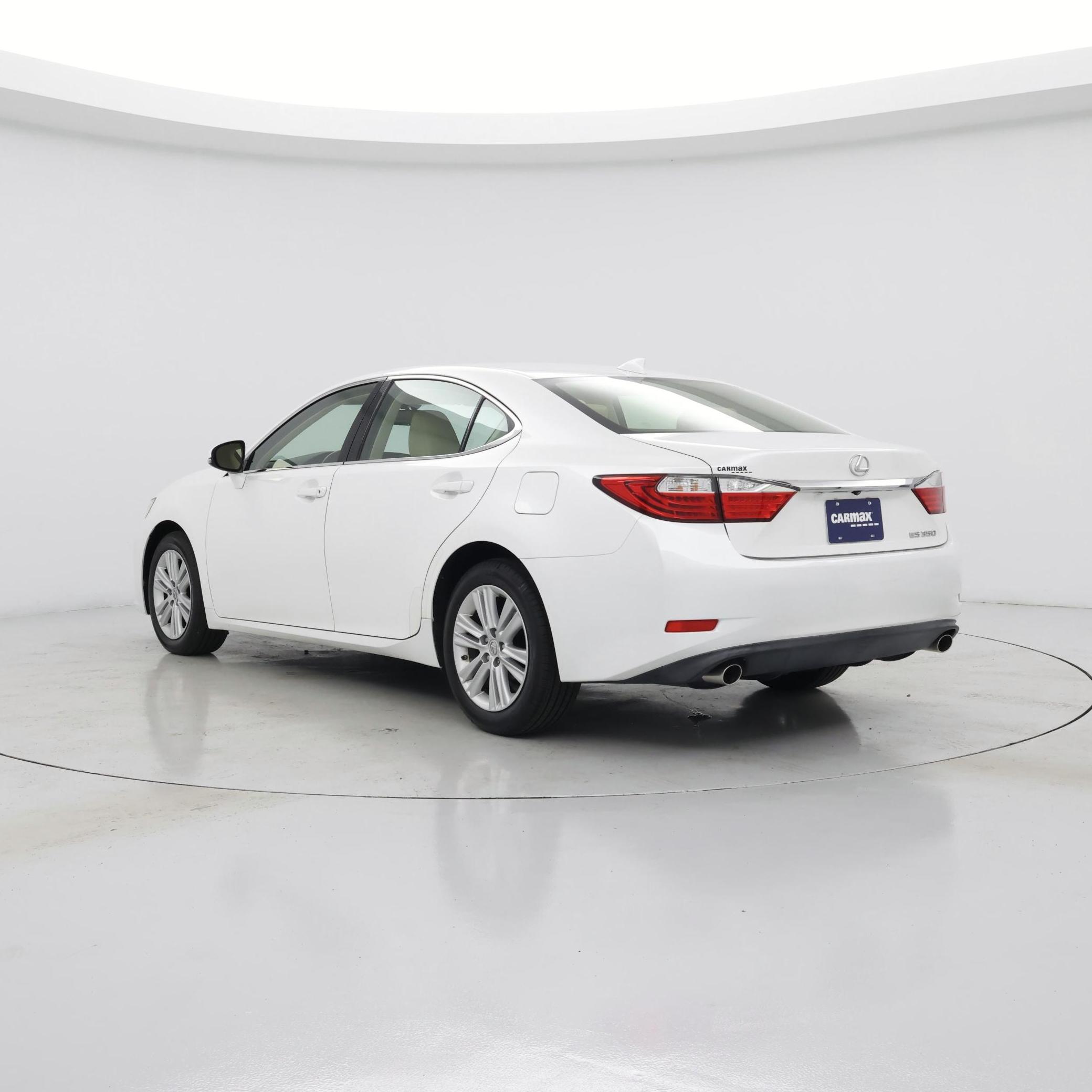 Thumbnail: 2015 Lexus ES - 2