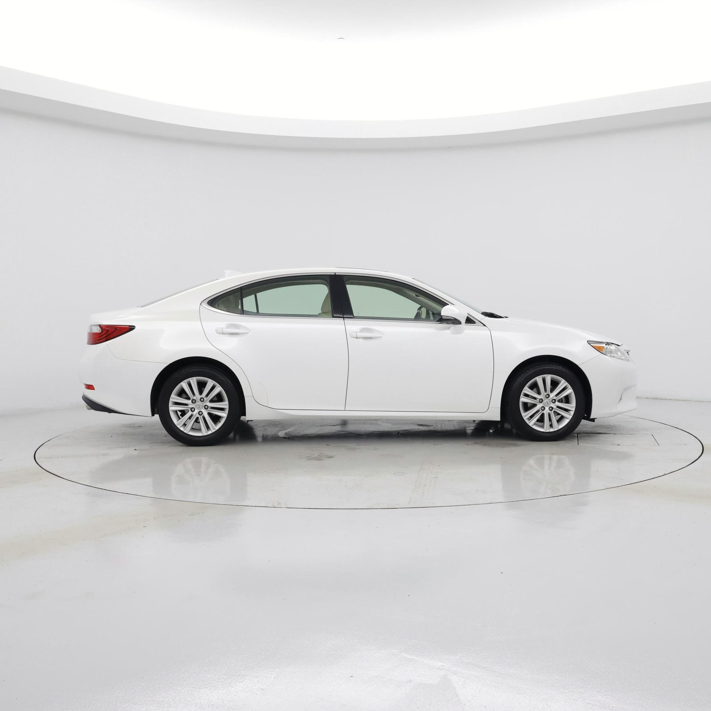 Thumbnail: 2015 Lexus ES - 7