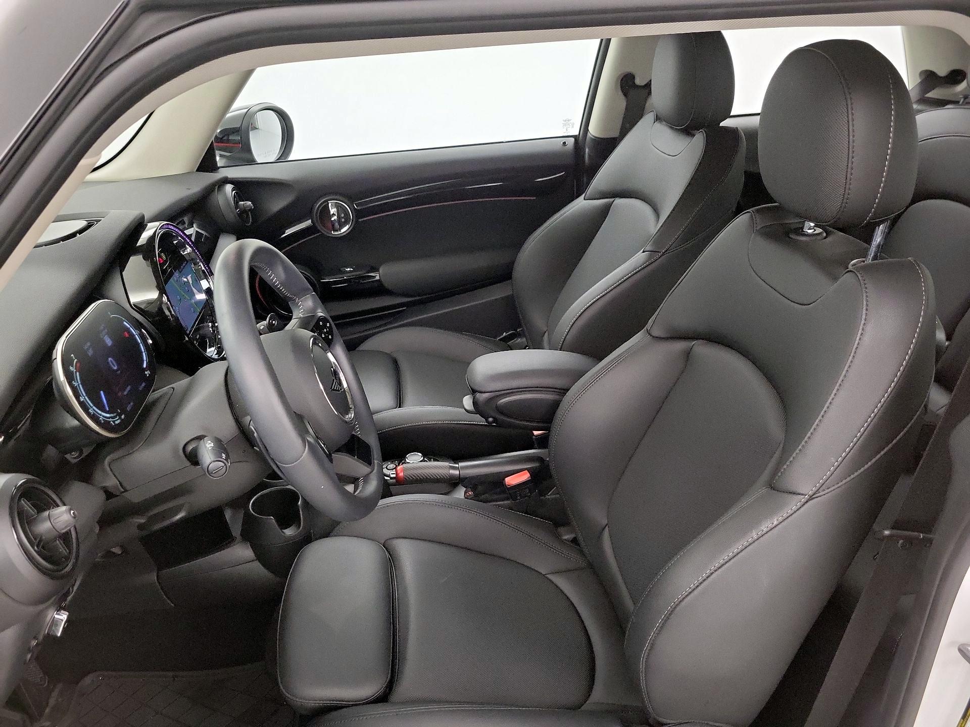 Thumbnail: 2023 MINI Cooper Hardtop - 11