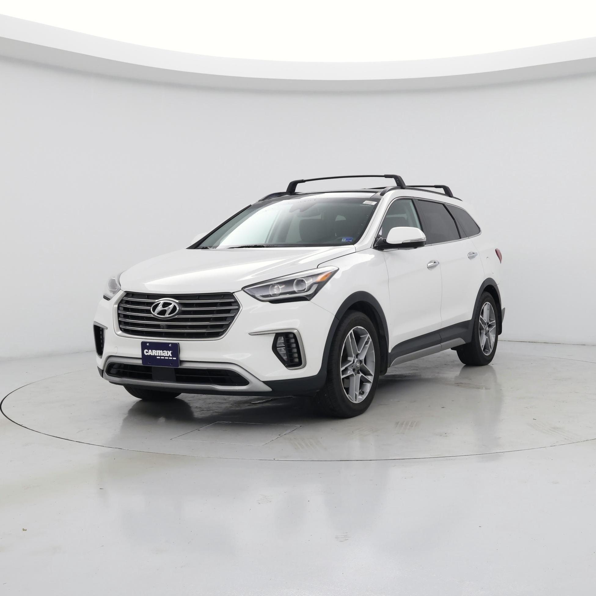 Thumbnail: 2017 Hyundai Santa Fe - 4