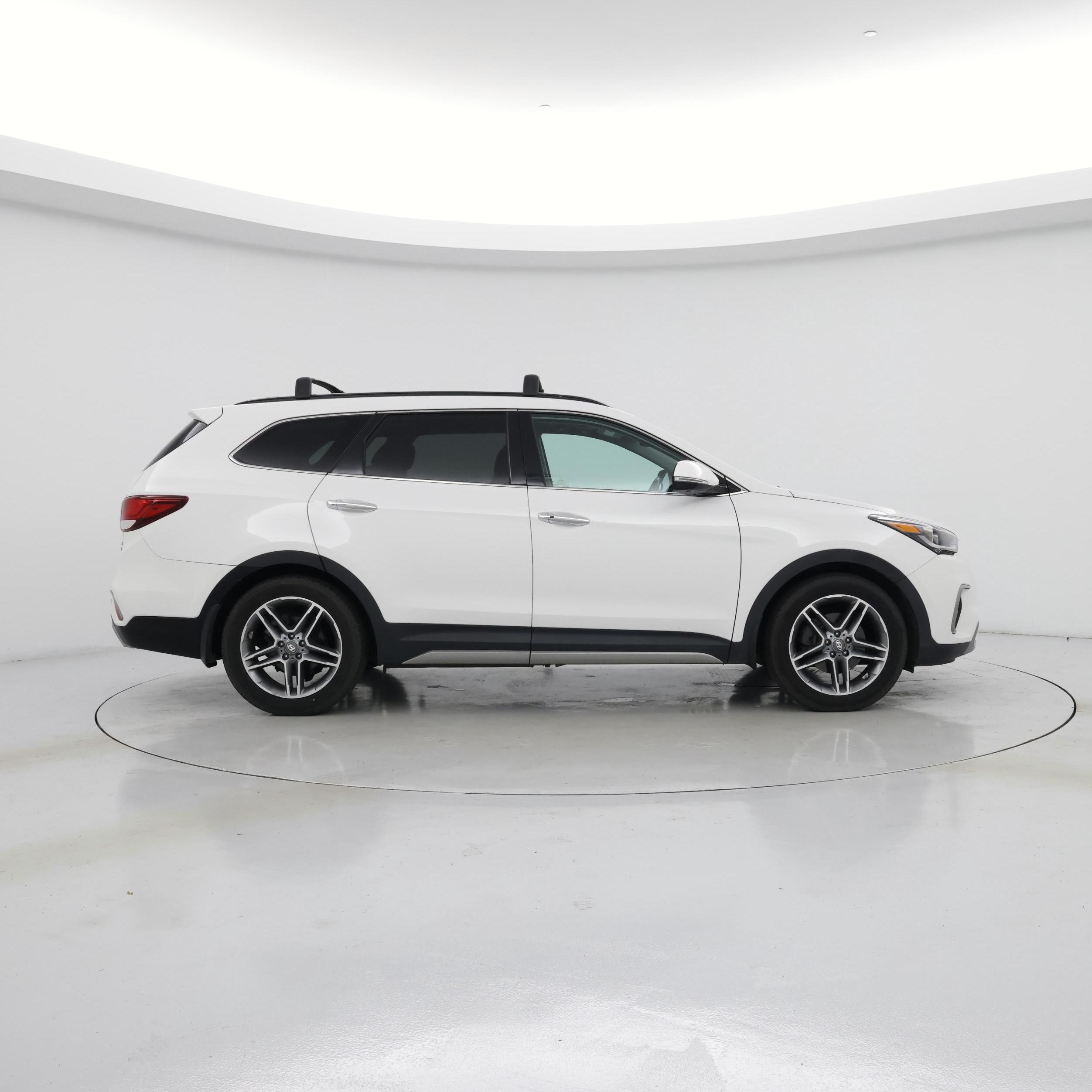 Thumbnail: 2017 Hyundai Santa Fe - 7