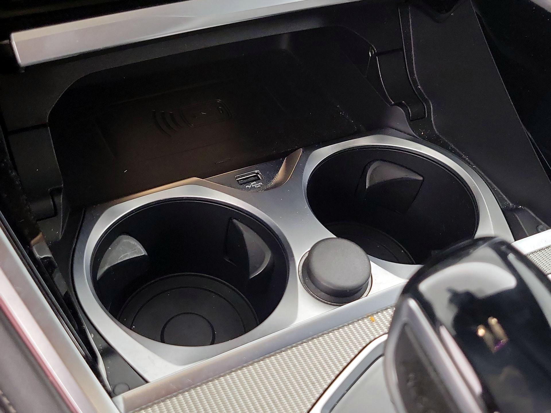 Thumbnail: 2019 BMW 8 Series - 19