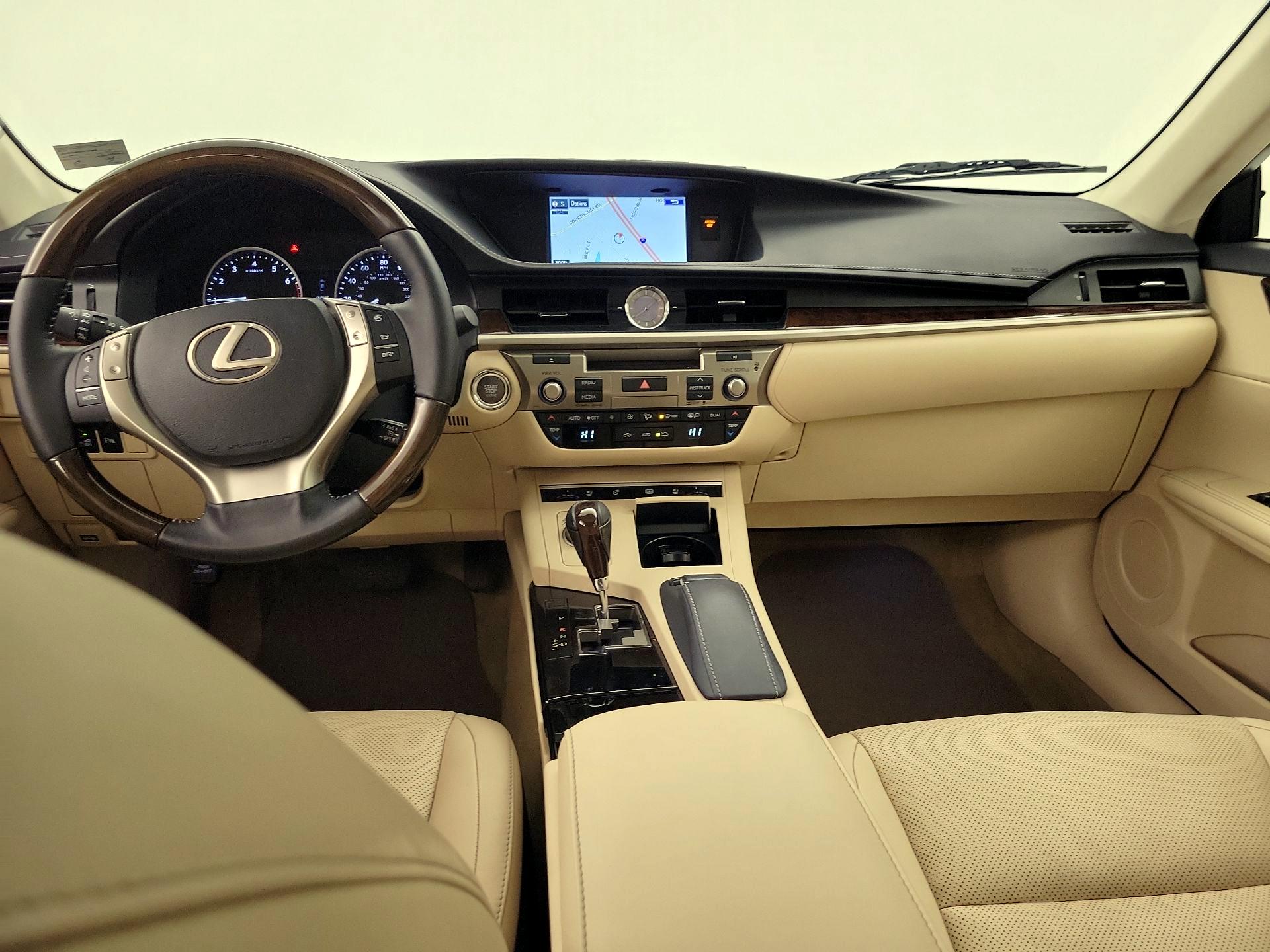 Thumbnail: 2015 Lexus ES - 9
