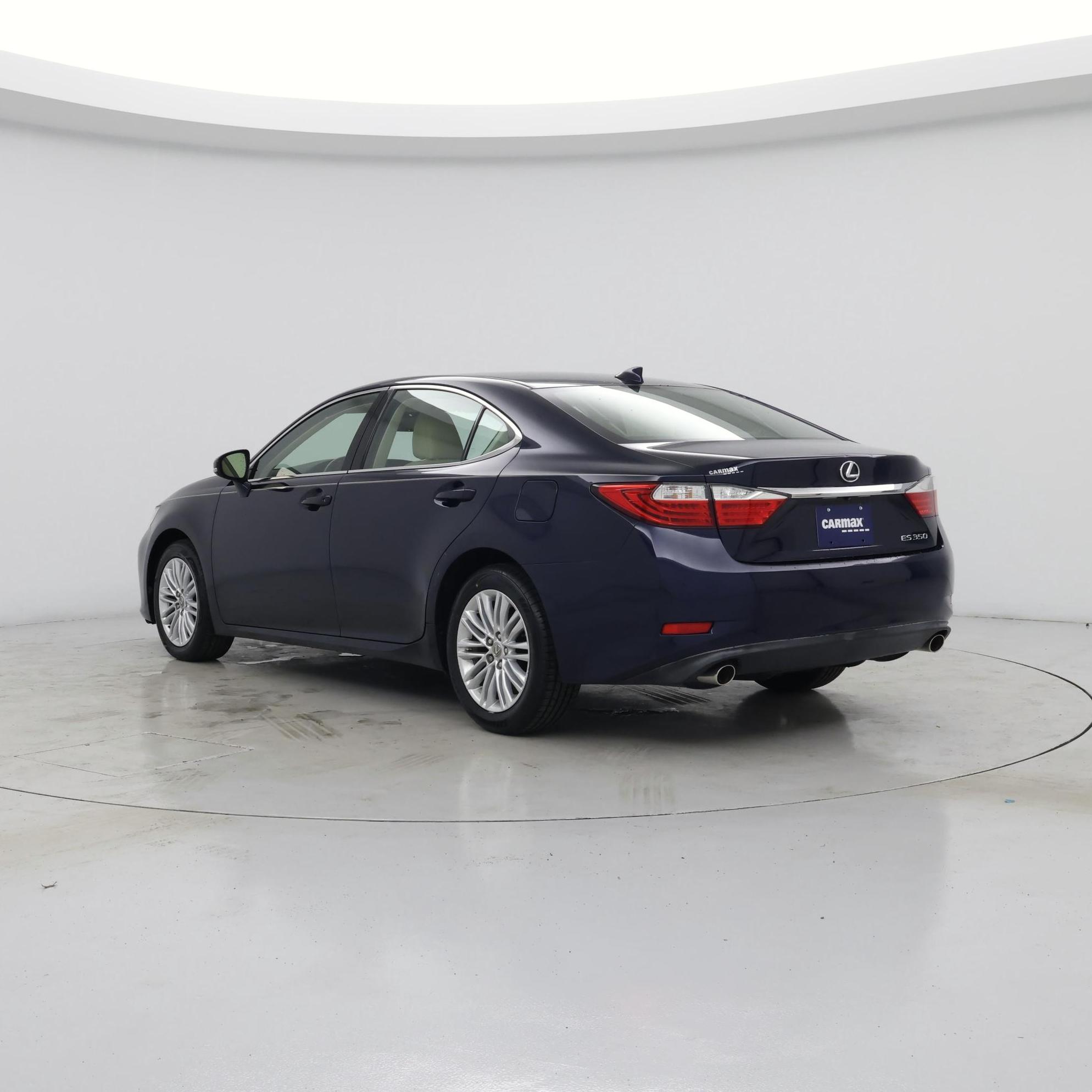 Thumbnail: 2015 Lexus ES - 2