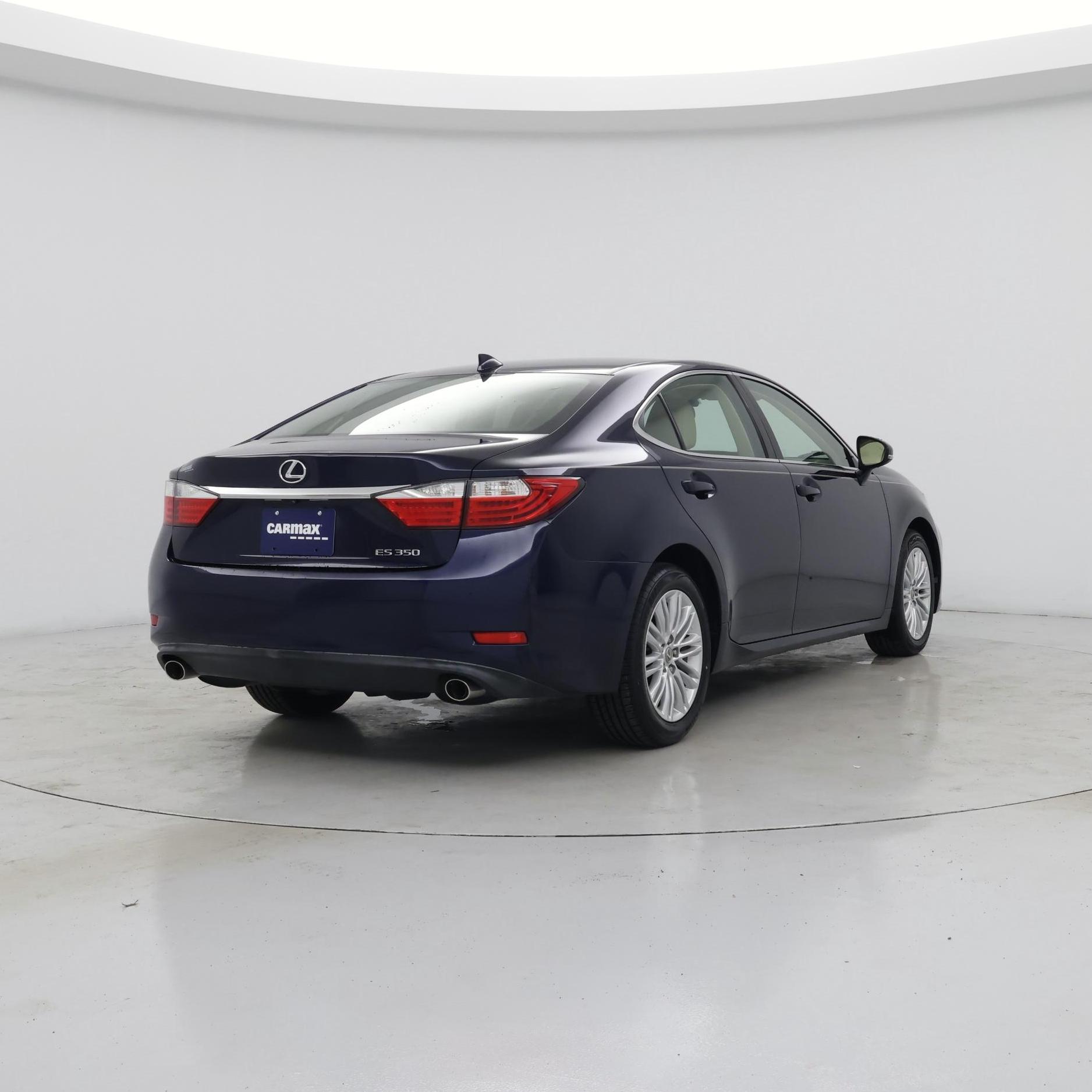 Thumbnail: 2015 Lexus ES - 8