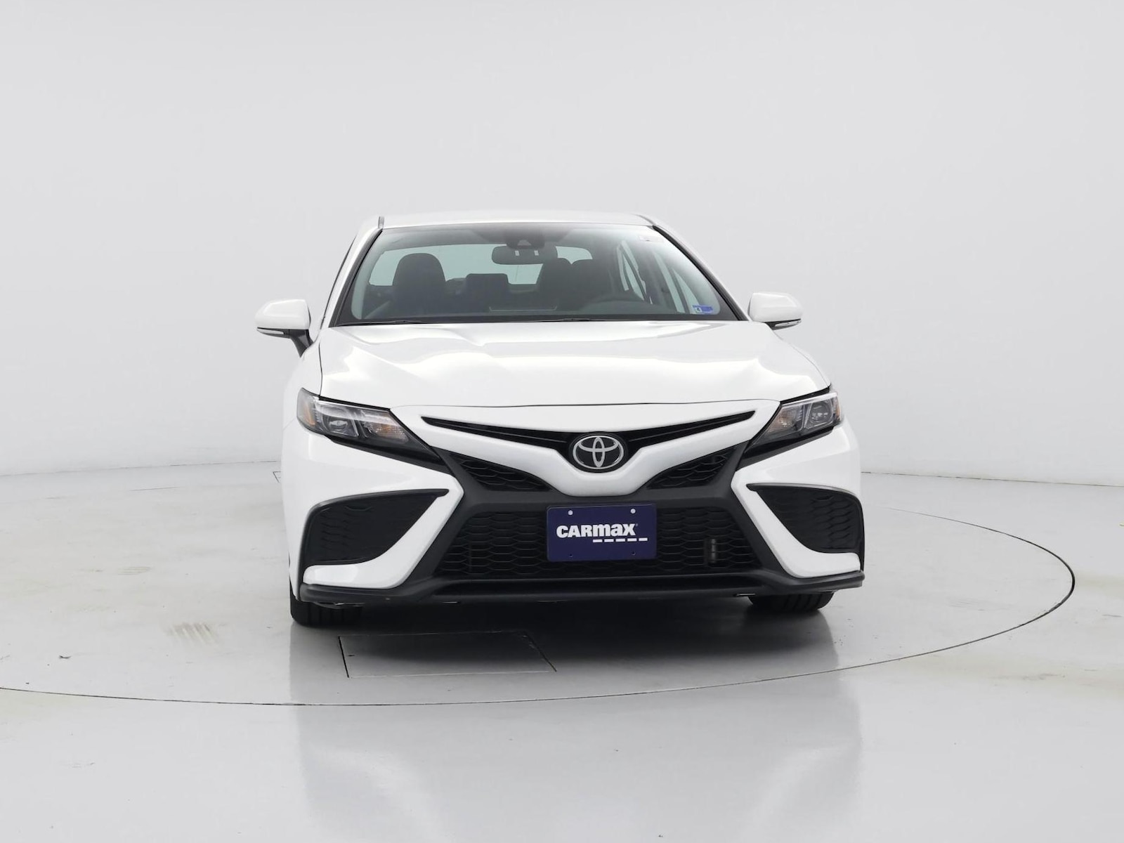 2024 Toyota Camry SE - Photo 6