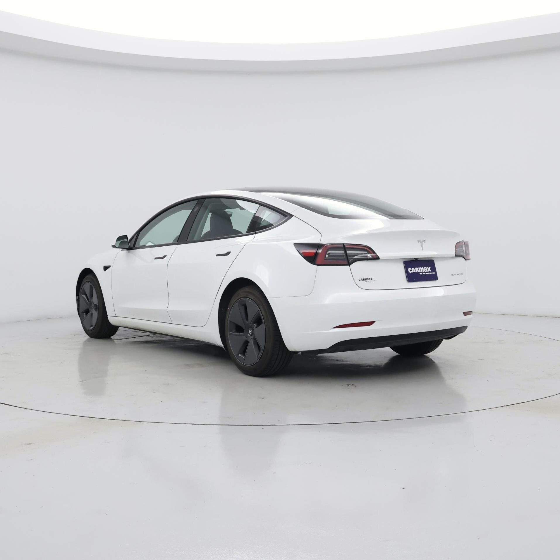 Thumbnail: 2023 Tesla Model 3 - 2
