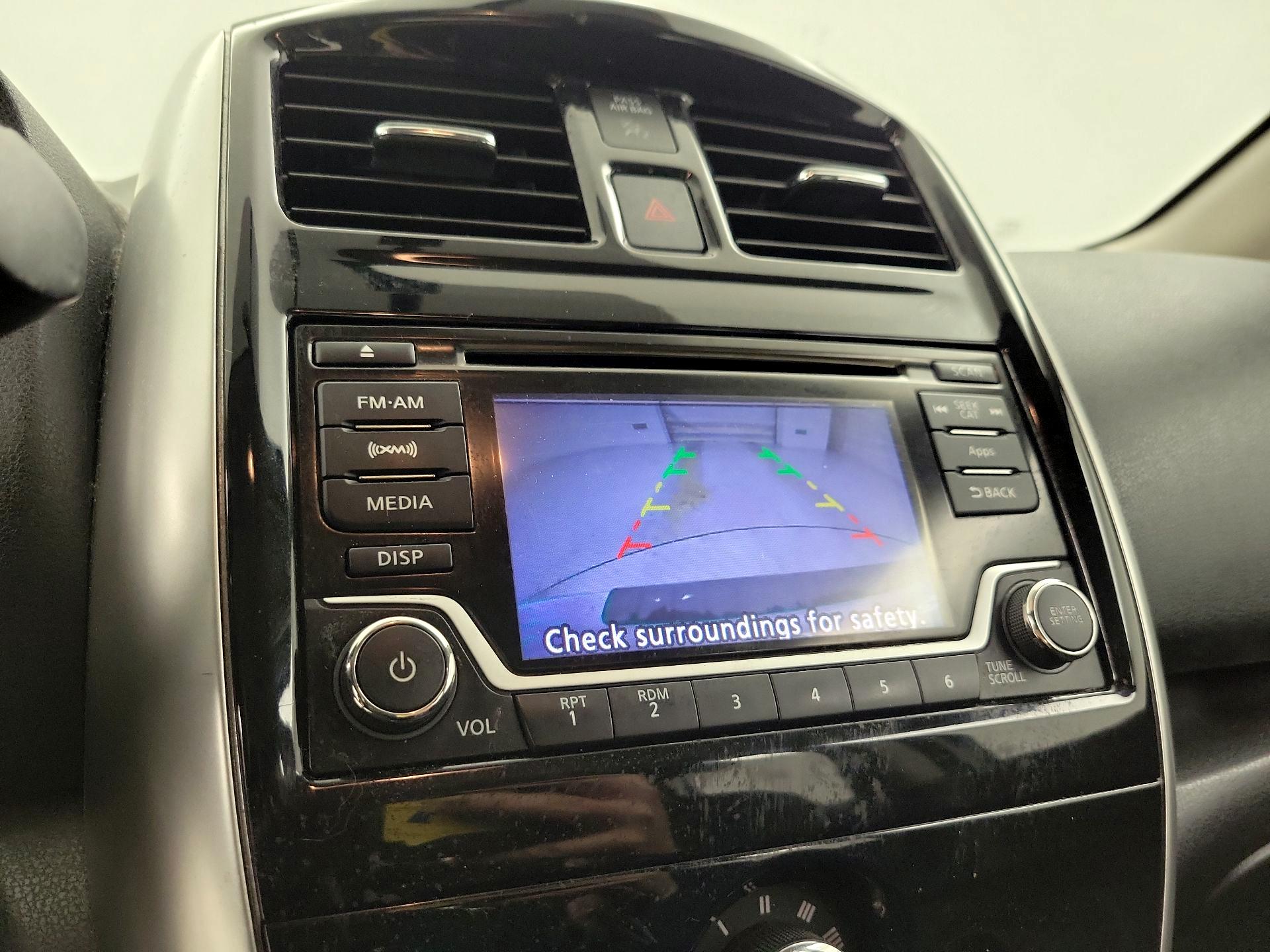Thumbnail: 2015 Nissan Versa Note - 14