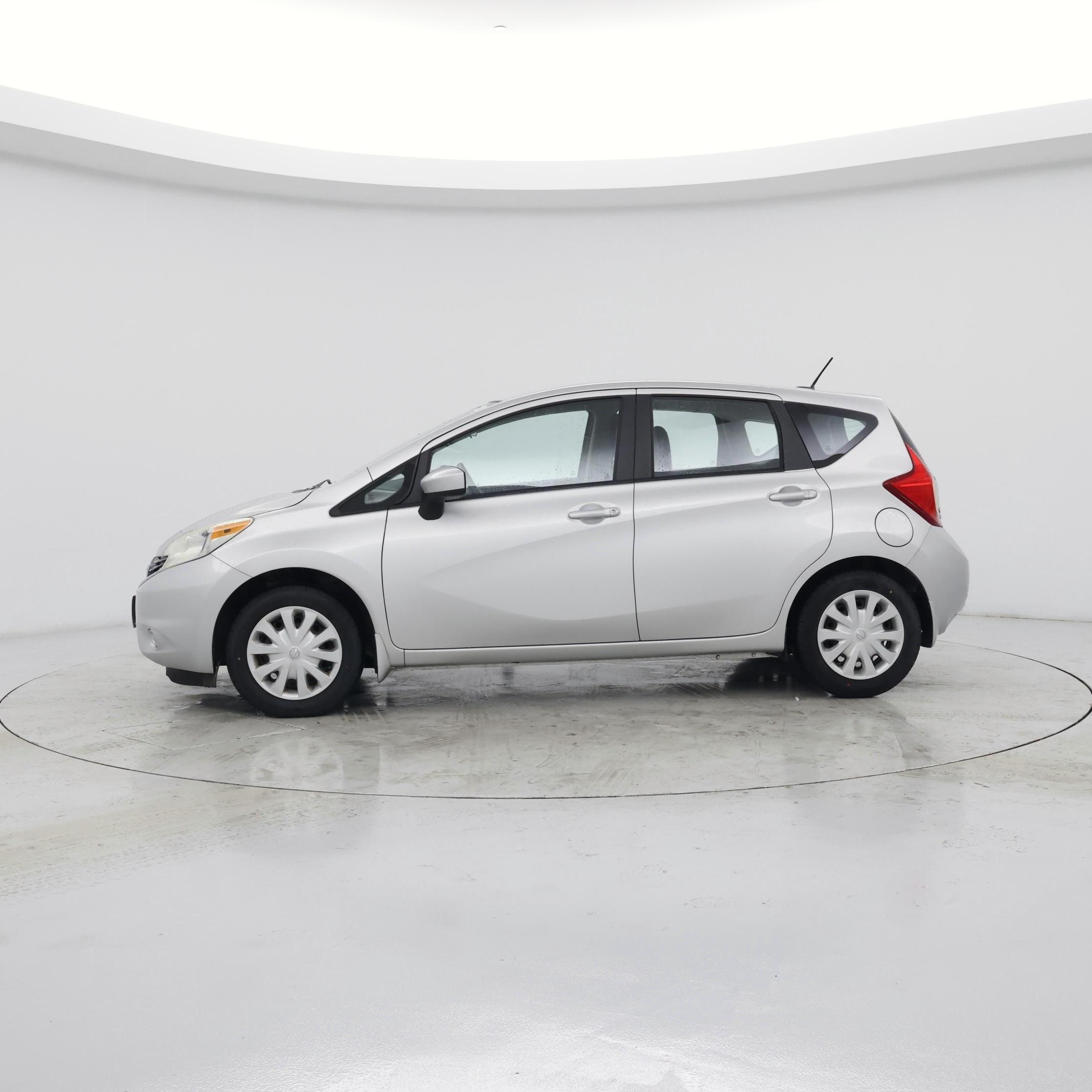 Thumbnail: 2015 Nissan Versa Note - 3