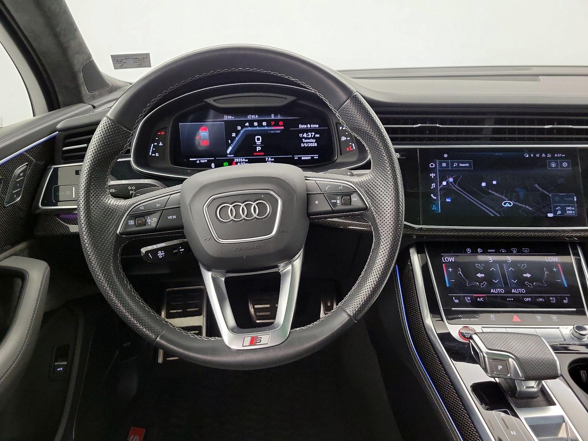 Thumbnail: 2022 Audi SQ7 - 10