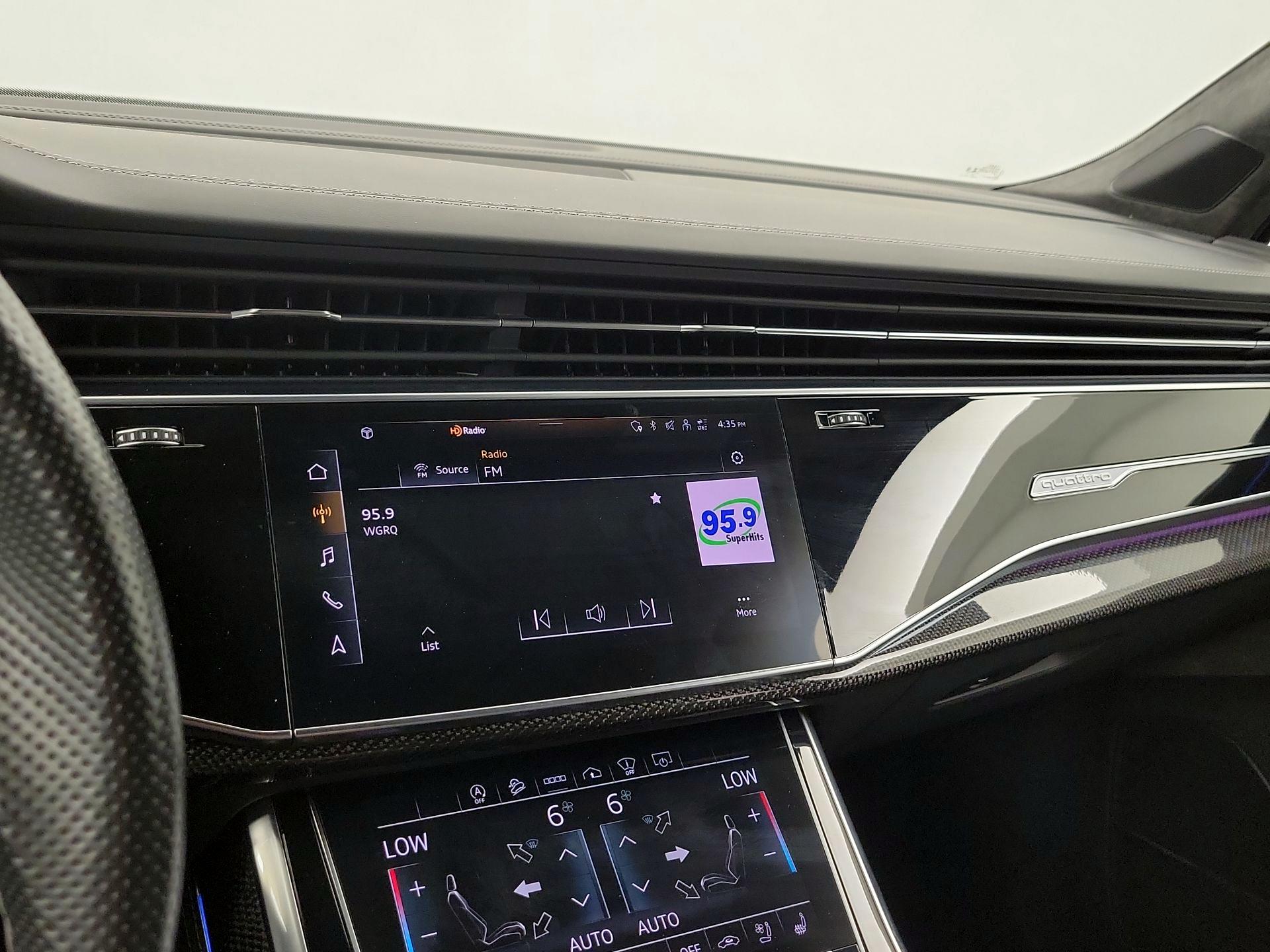 Thumbnail: 2022 Audi SQ7 - 16