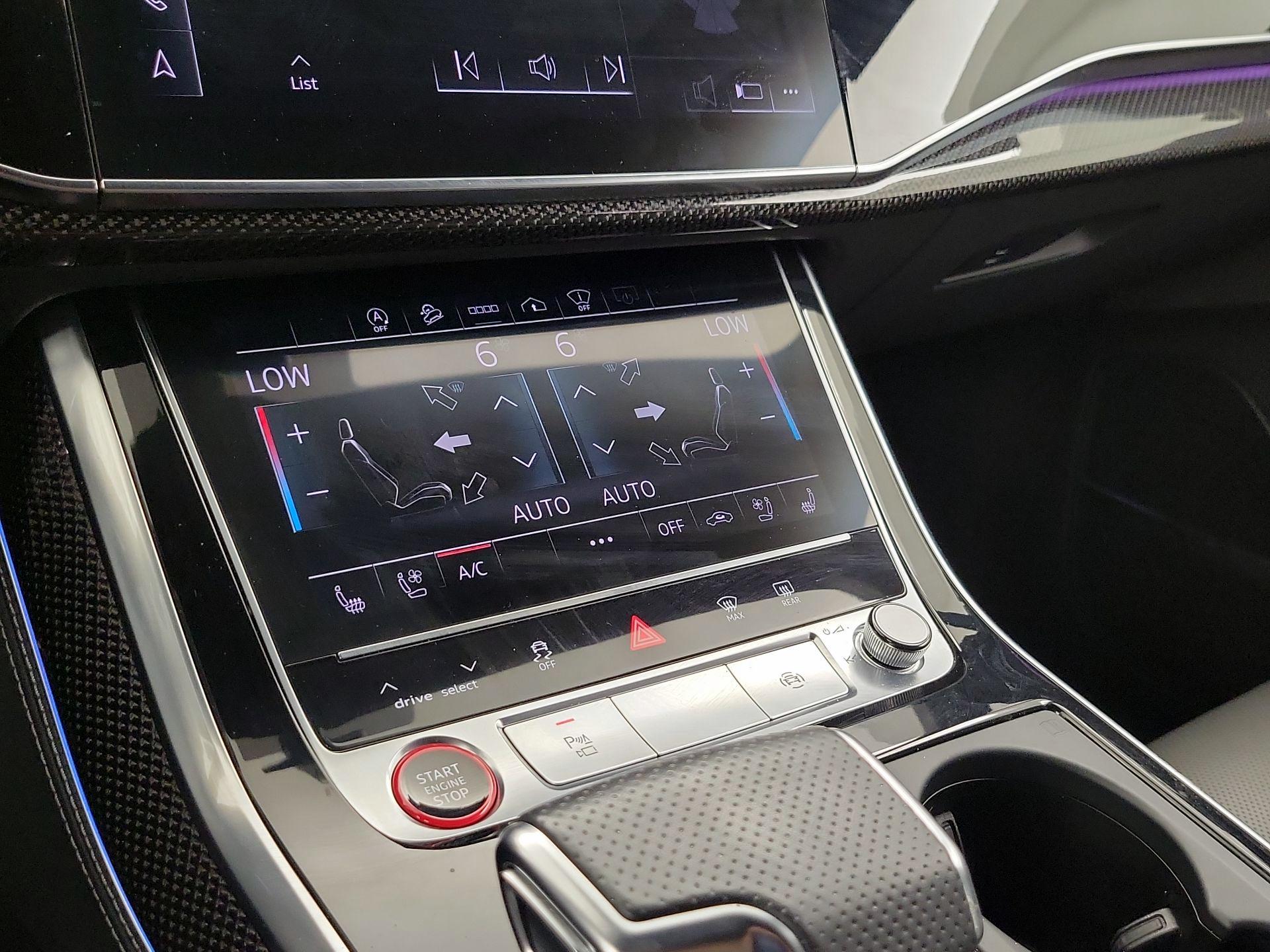 Thumbnail: 2022 Audi SQ7 - 17
