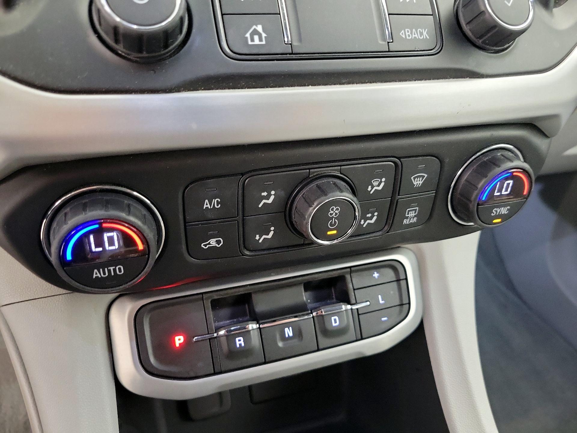 Thumbnail: 2020 GMC Acadia - 16