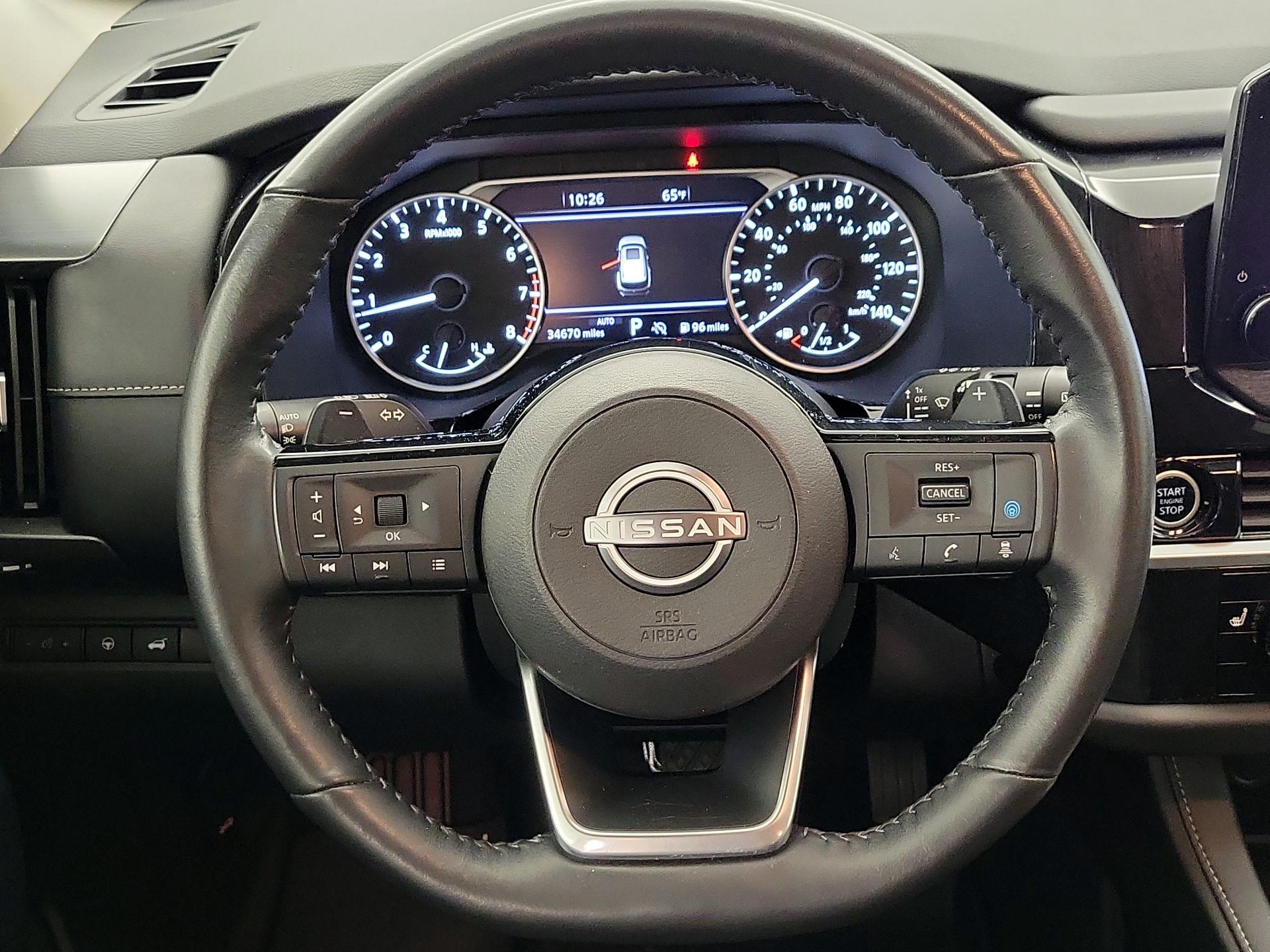 Thumbnail: 2023 Nissan Pathfinder - 10