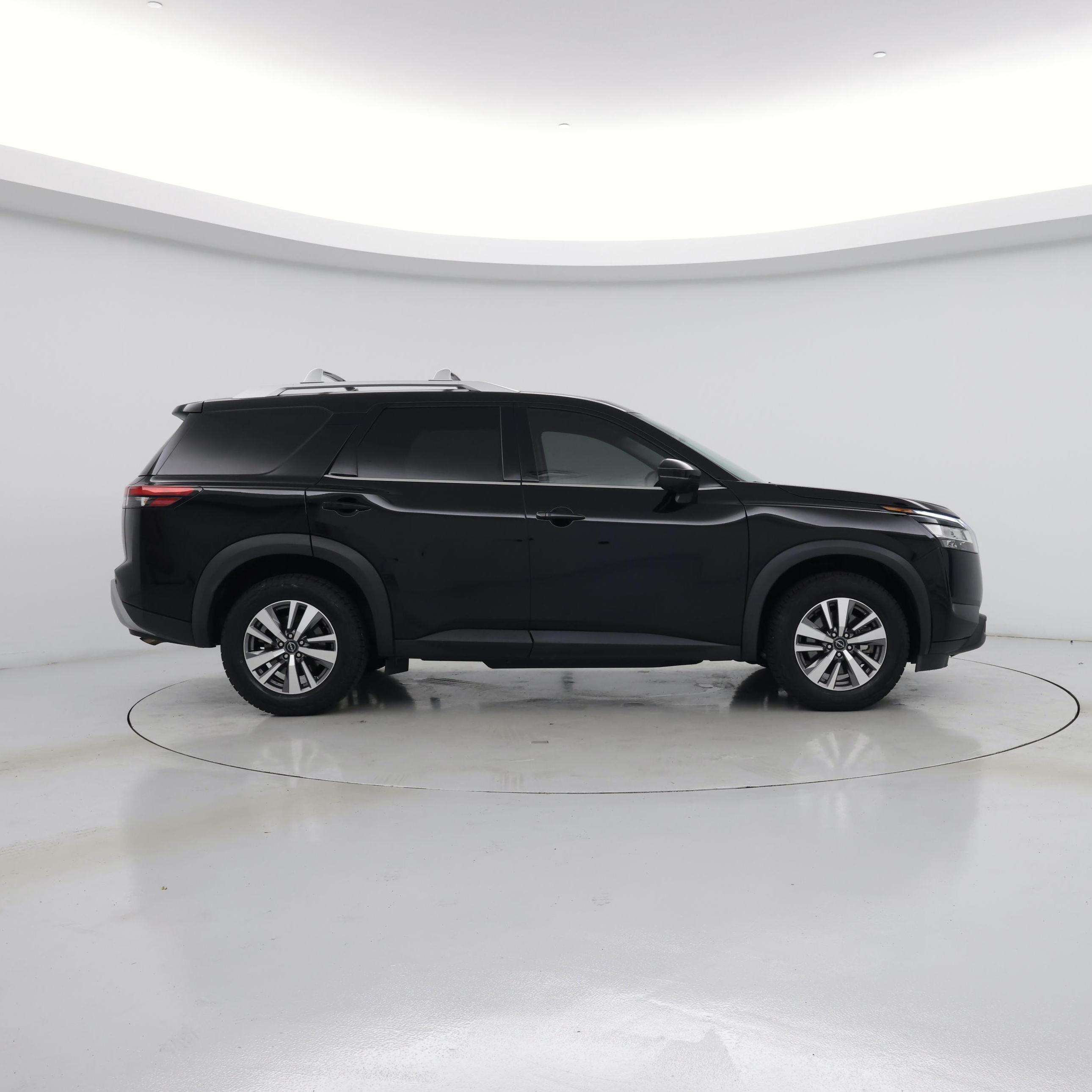 Thumbnail: 2023 Nissan Pathfinder - 7