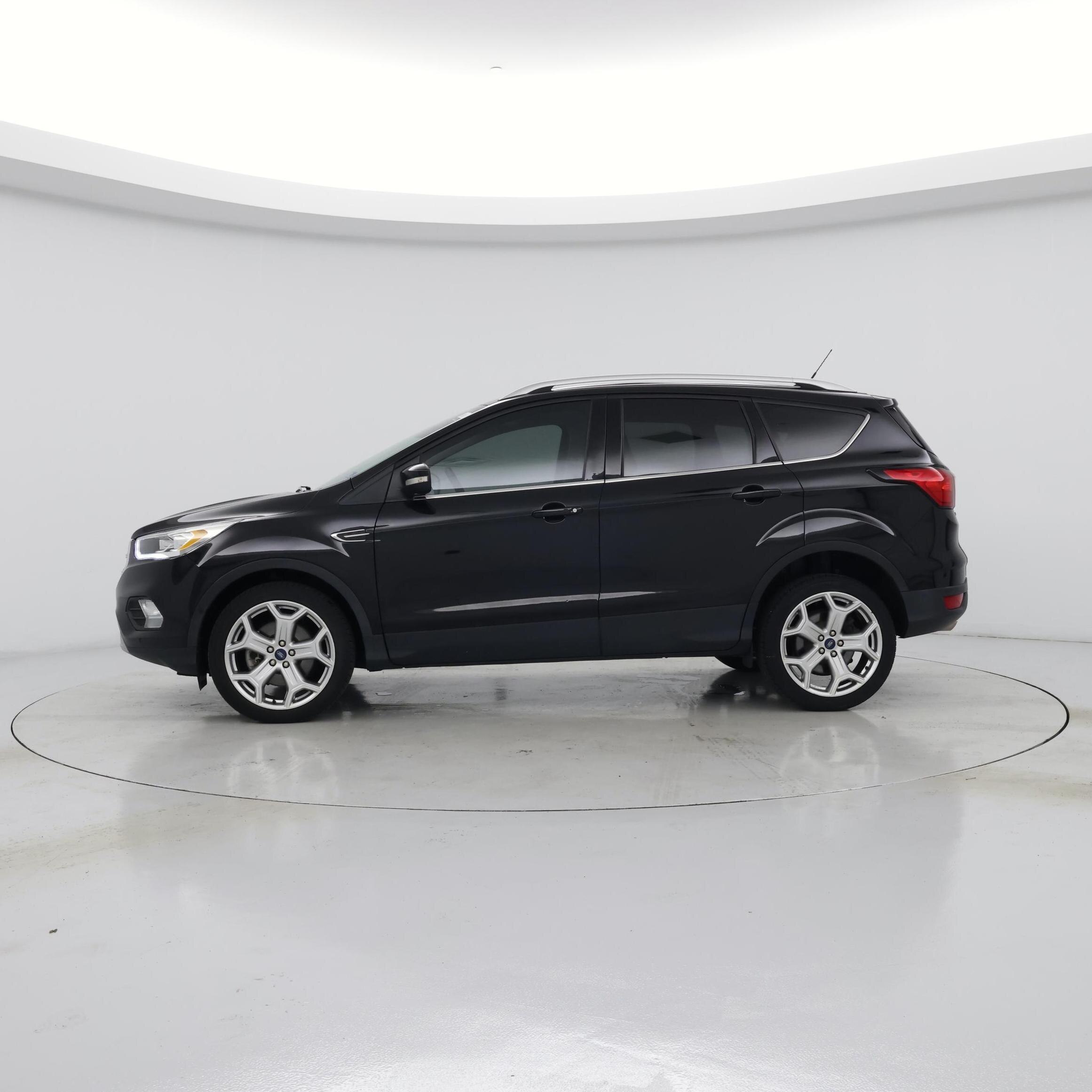 Thumbnail: 2019 Ford Escape - 3
