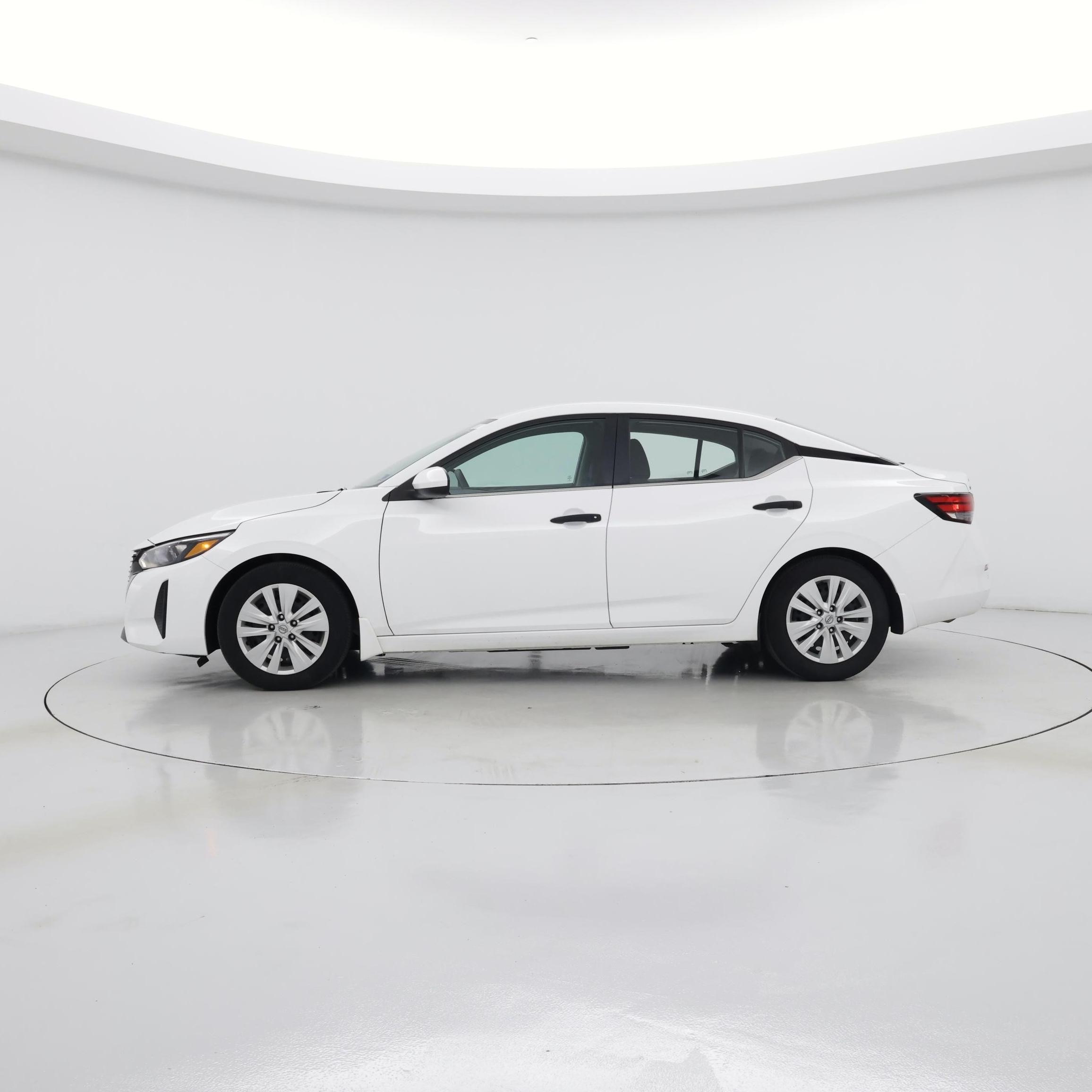 Thumbnail: 2024 Nissan Sentra - 3