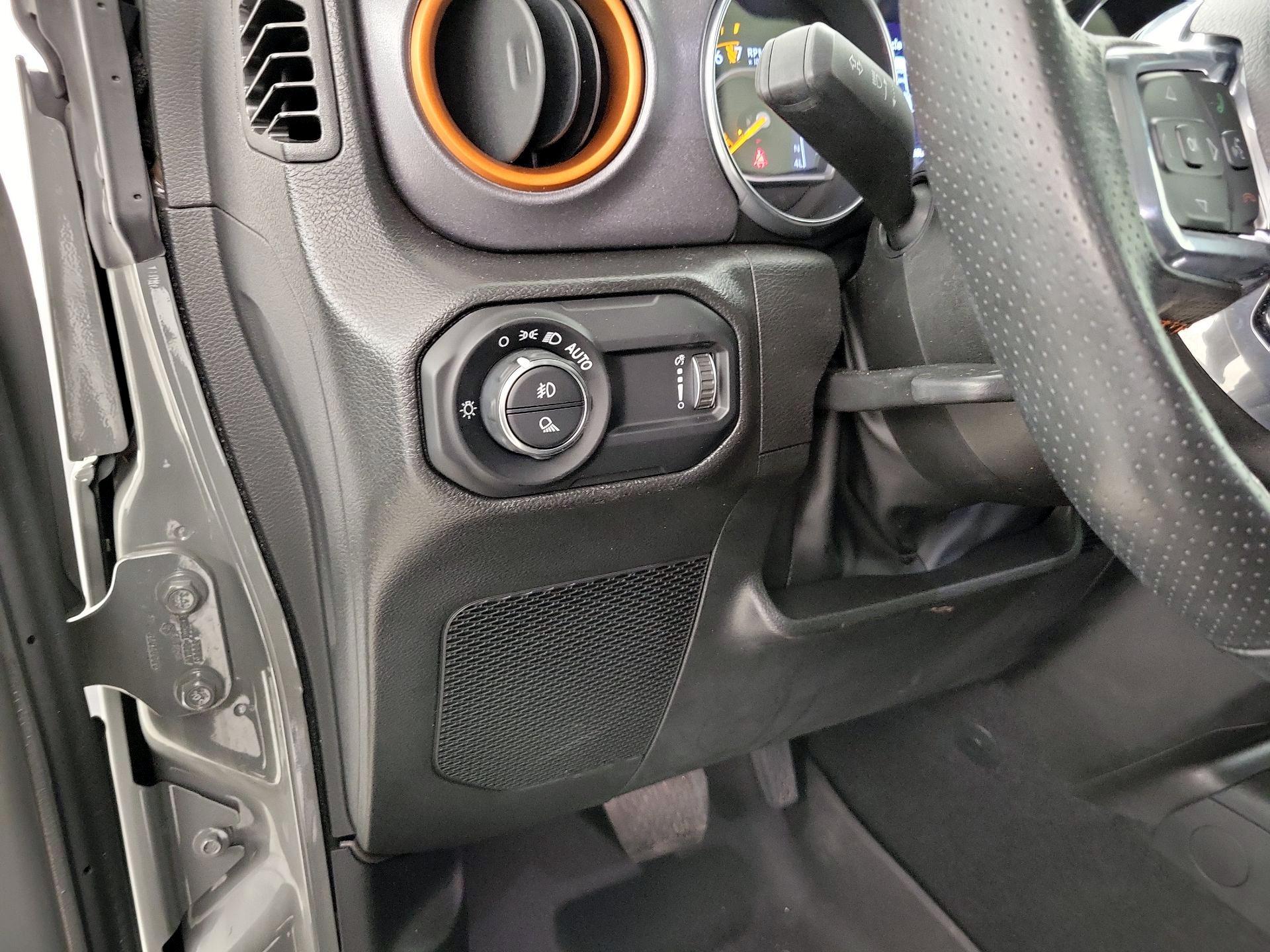 Thumbnail: 2023 Jeep Gladiator - 13