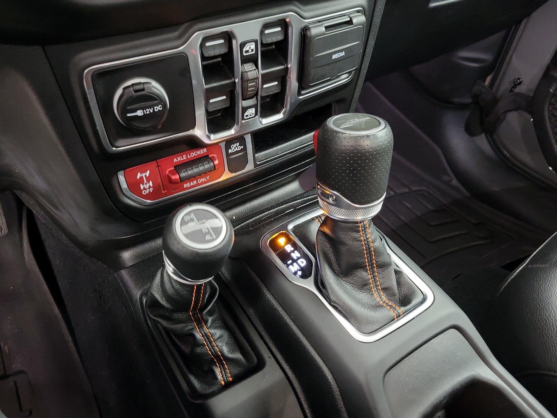 Thumbnail: 2023 Jeep Gladiator - 18