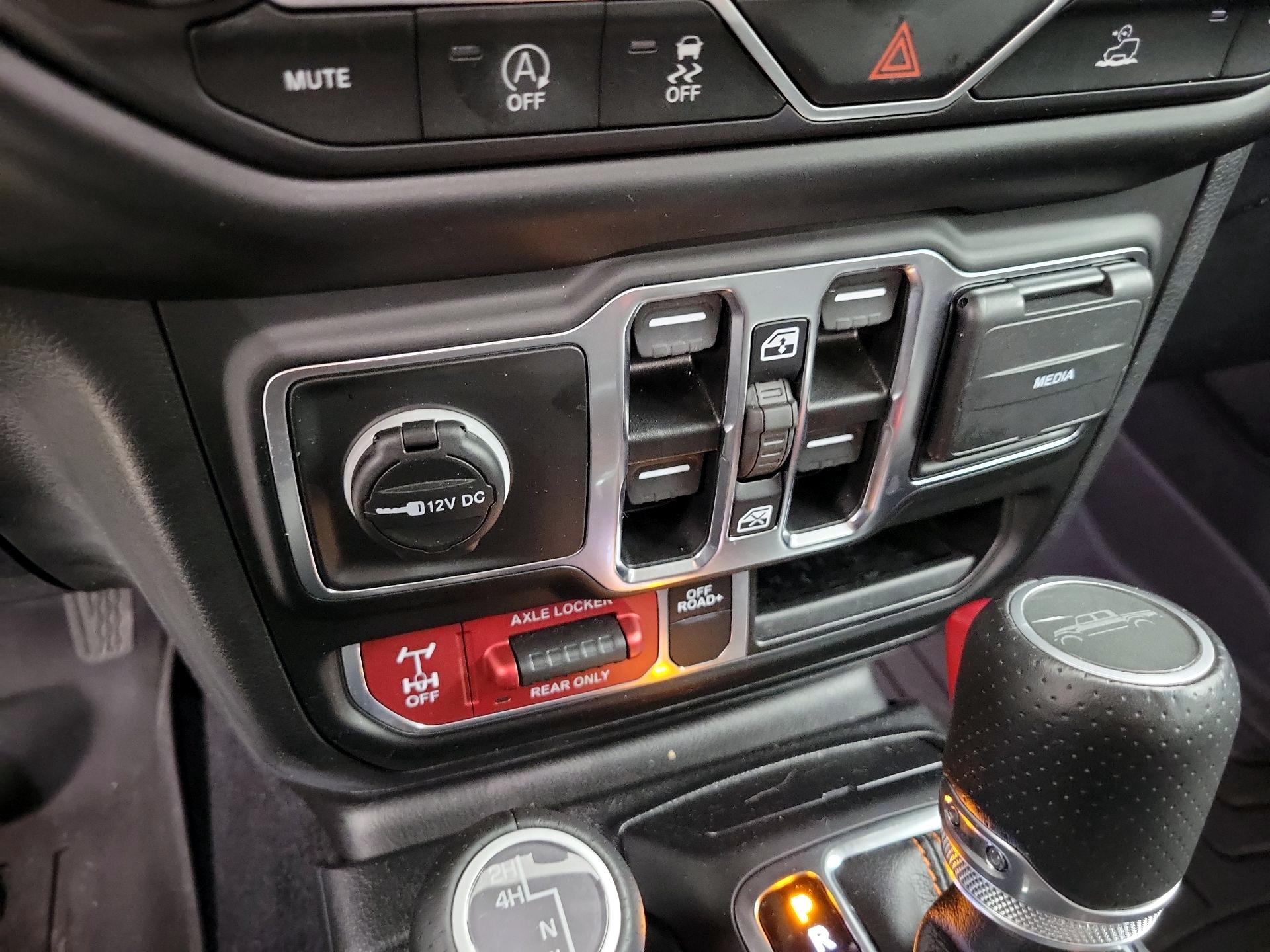 Thumbnail: 2023 Jeep Gladiator - 19