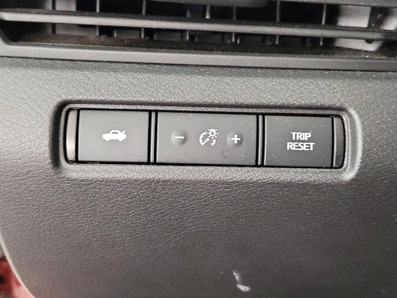 2021 Nissan Altima SR - Photo 14