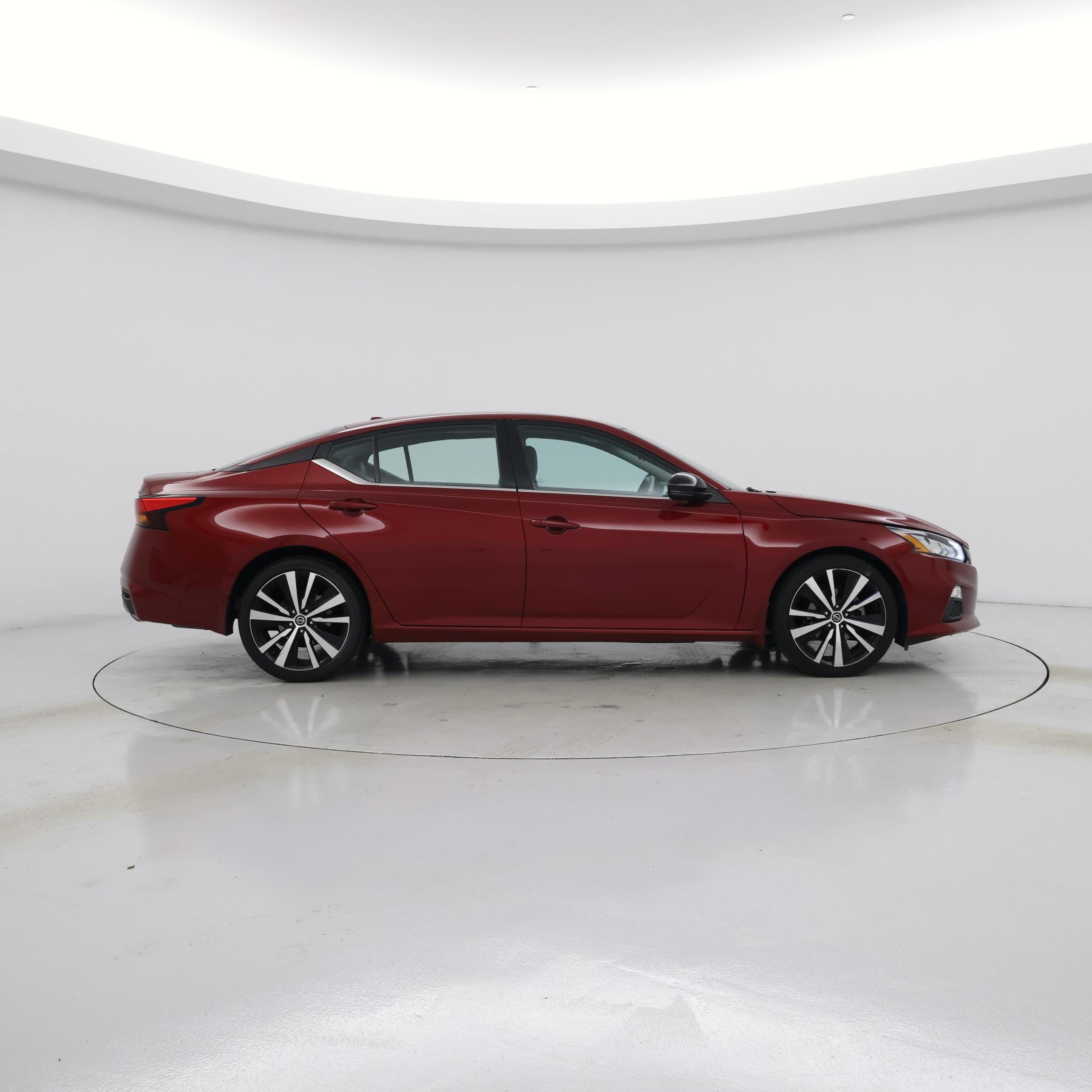 Thumbnail: 2021 Nissan Altima - 7