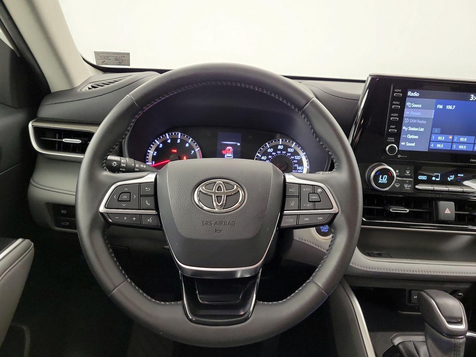 Thumbnail: 2021 Toyota Highlander - 10