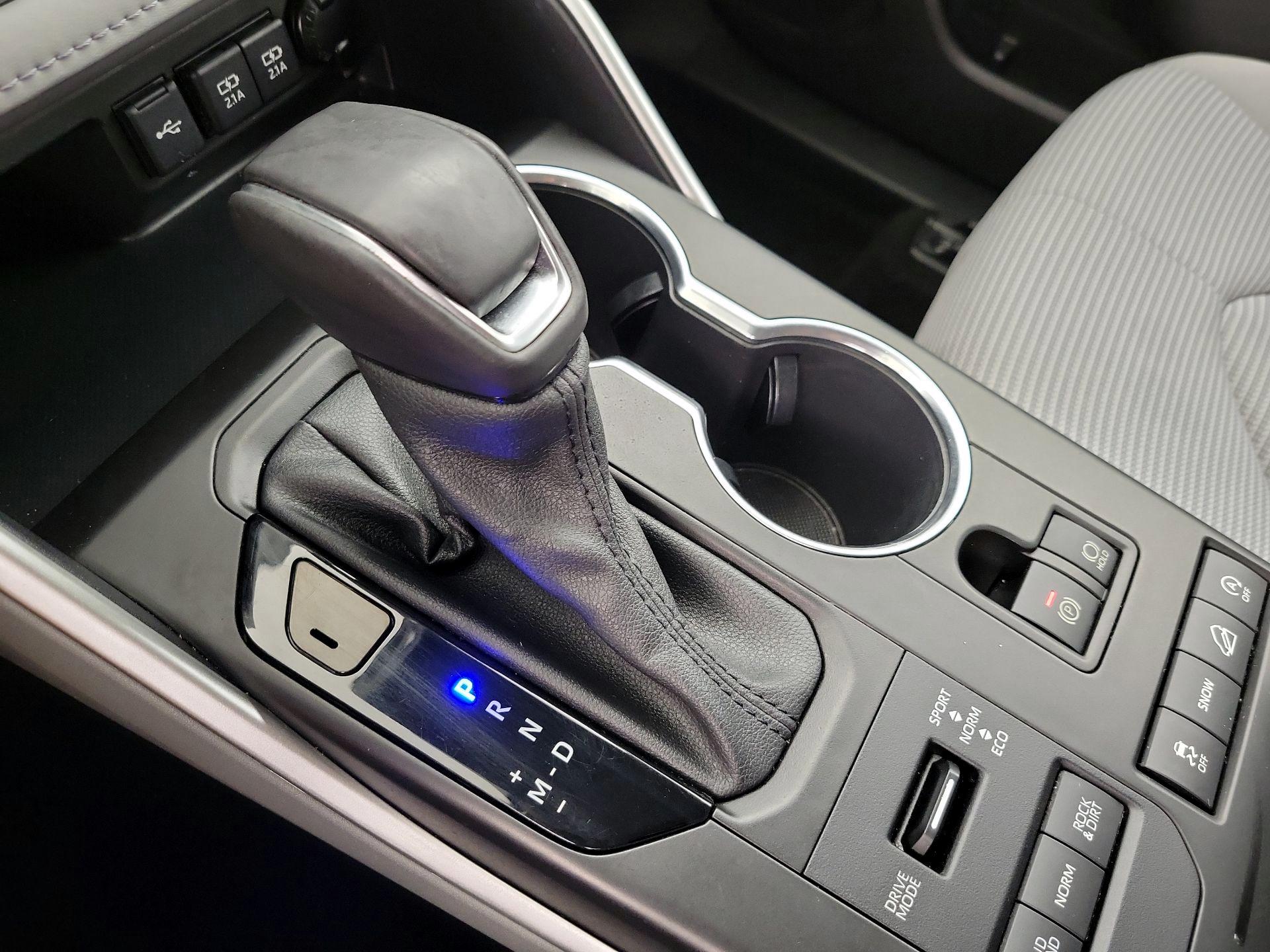 Thumbnail: 2021 Toyota Highlander - 17