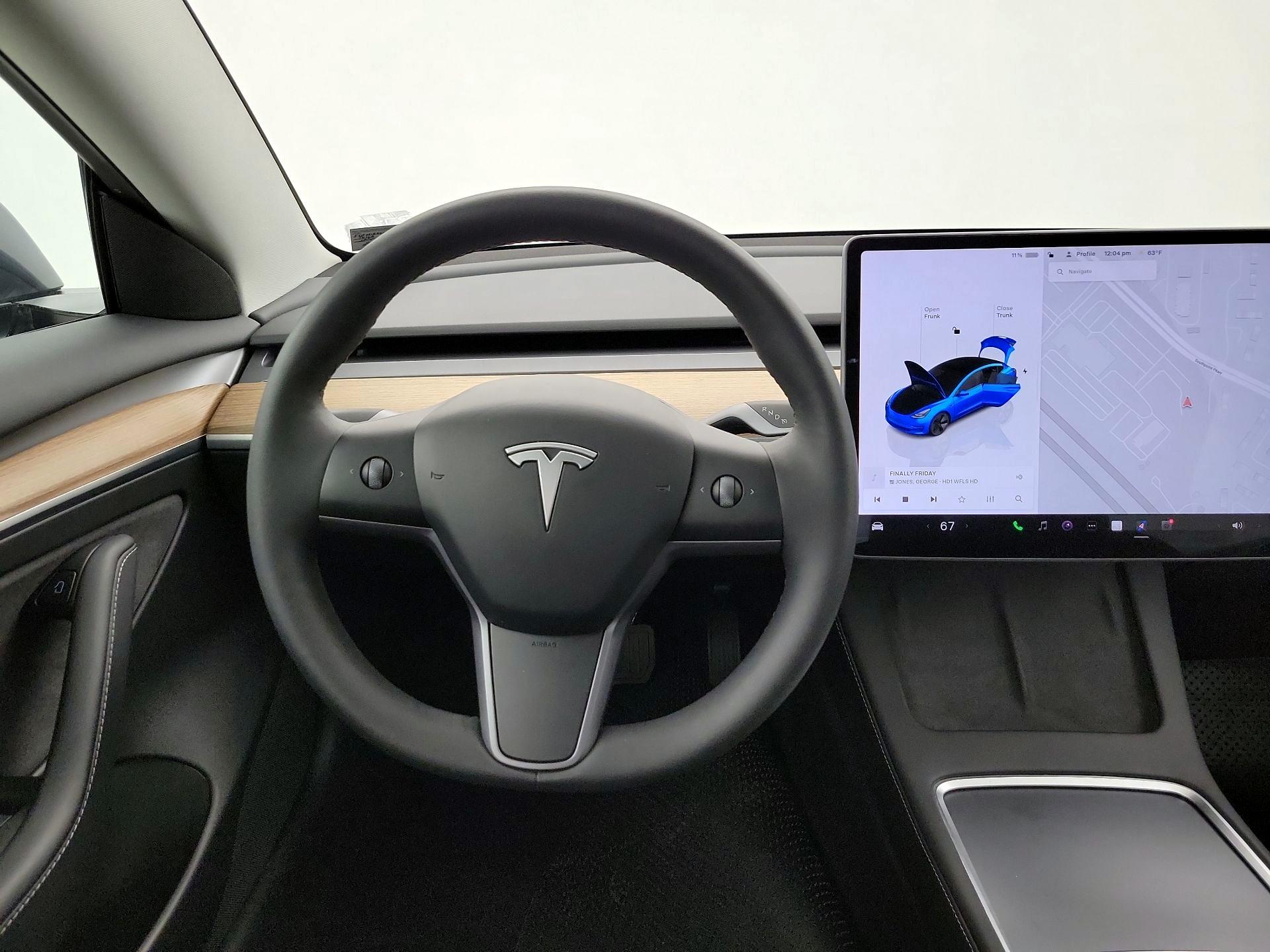 Thumbnail: 2023 Tesla Model 3 - 10