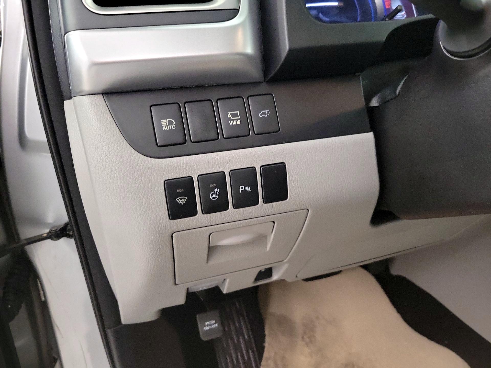 Thumbnail: 2017 Toyota Highlander - 13