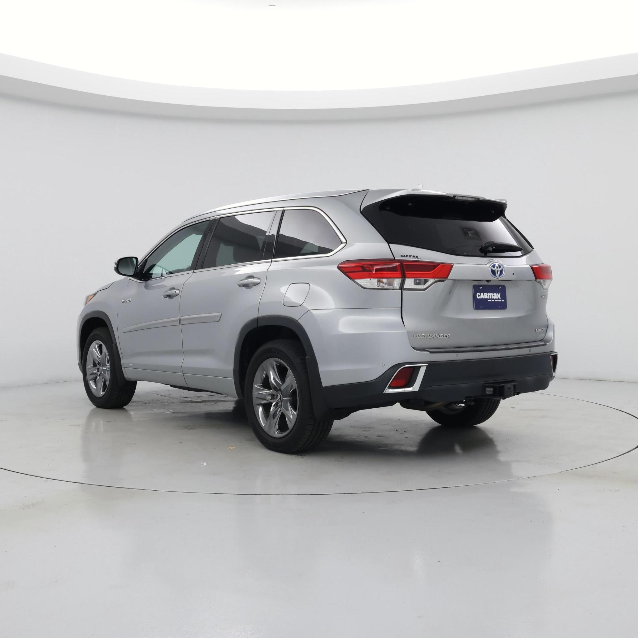 Thumbnail: 2017 Toyota Highlander - 2