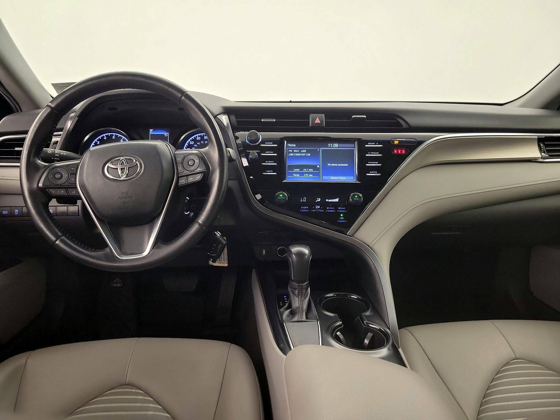 Thumbnail: 2018 Toyota Camry - 9