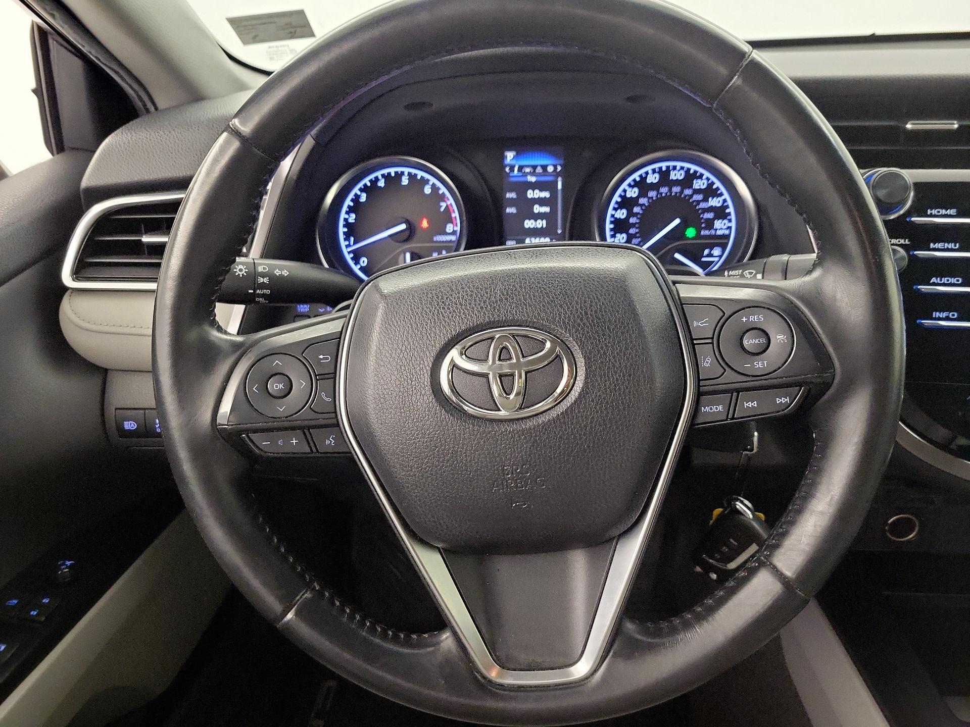 Thumbnail: 2018 Toyota Camry - 10