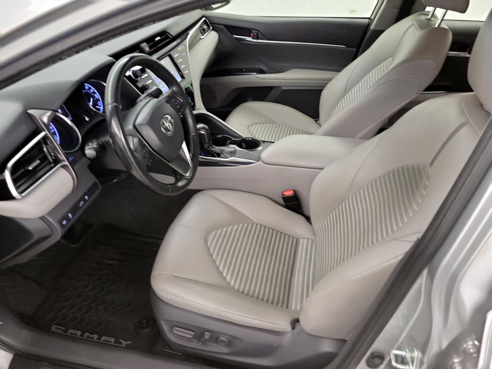 Thumbnail: 2018 Toyota Camry - 11