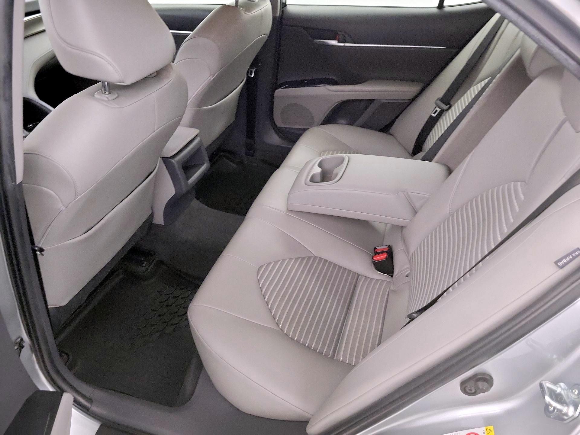 Thumbnail: 2018 Toyota Camry - 19