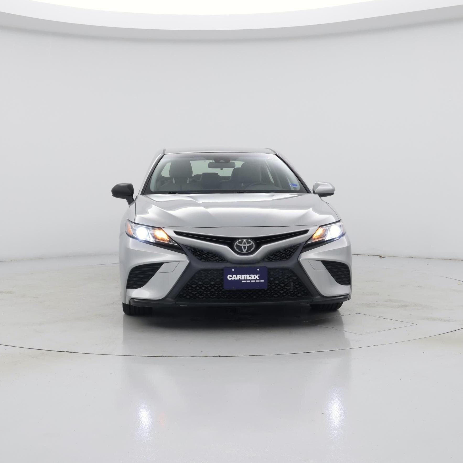 Thumbnail: 2018 Toyota Camry - 5
