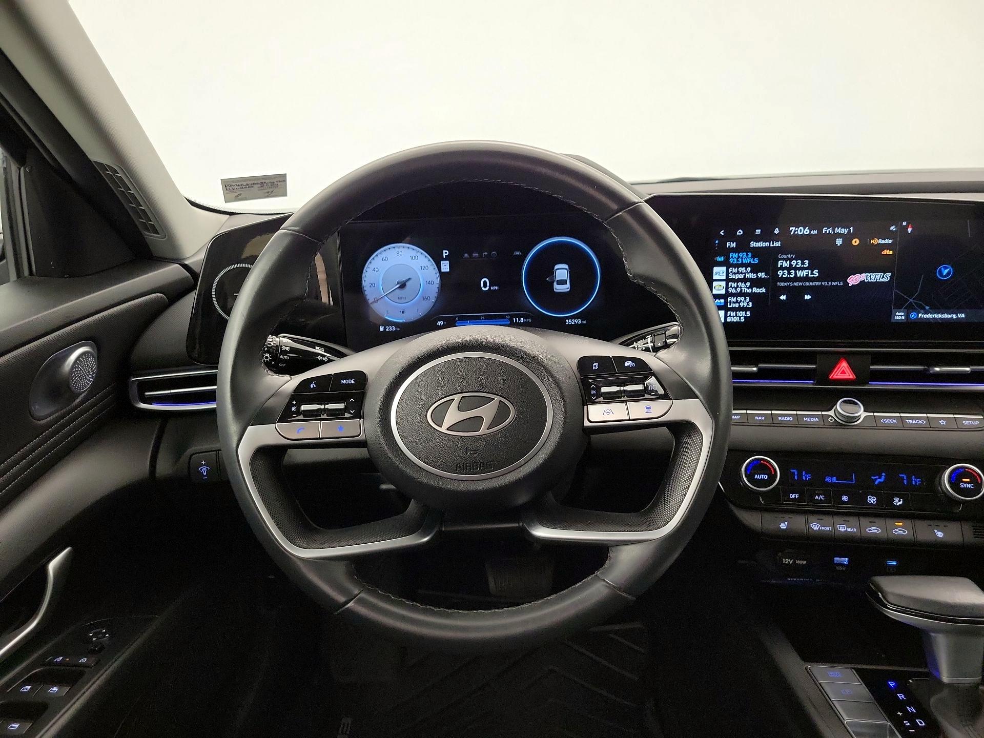Thumbnail: 2024 Hyundai Elantra - 10